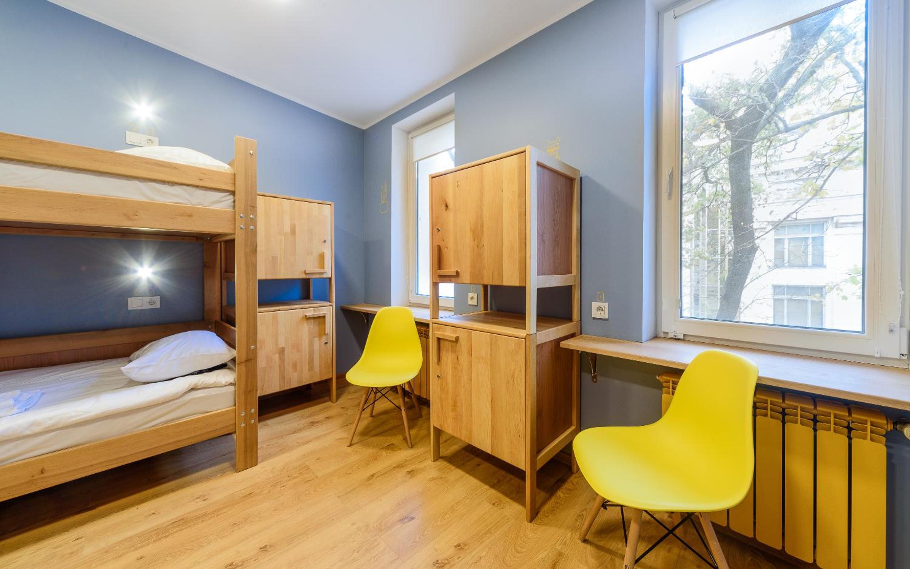 Bed in 8-Bed Dormitory Room photo 3