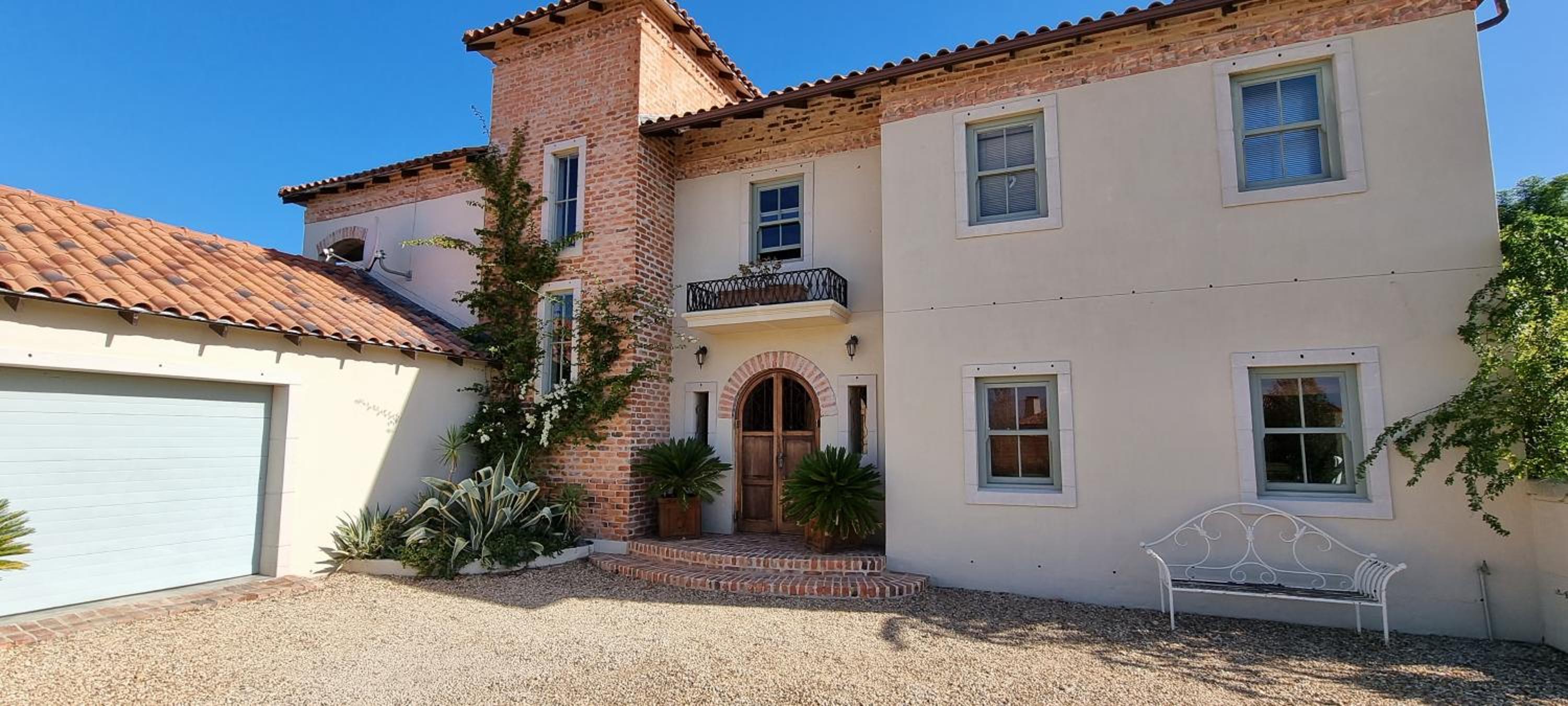Villa - Photo 3