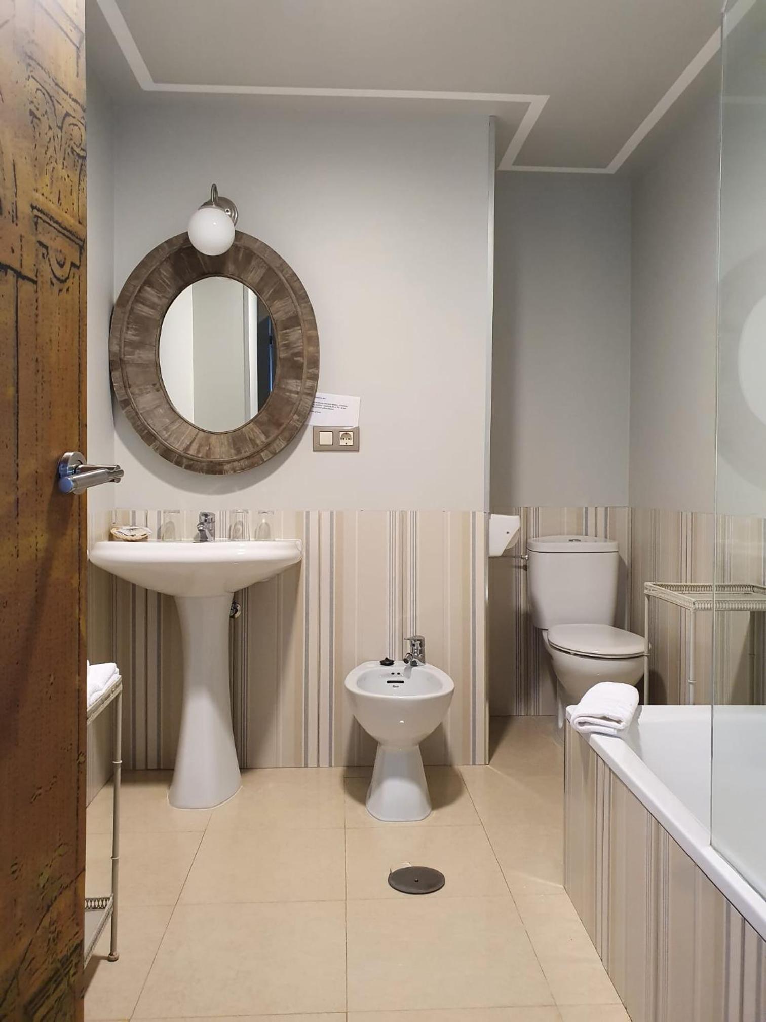Superior Triple Room with Sea View - Photo 7