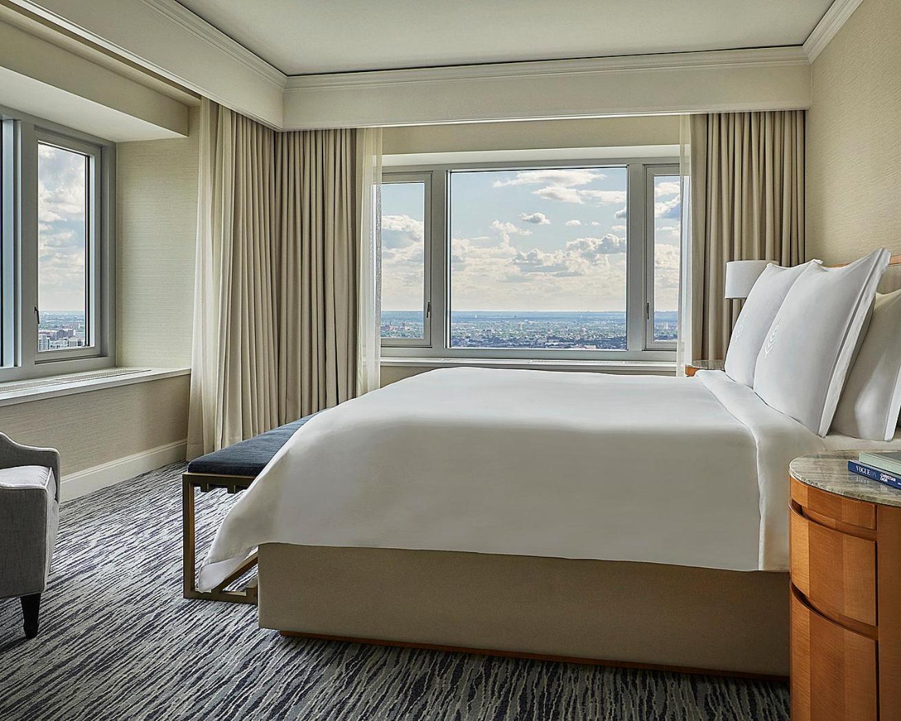 King Room with City View - Photo 1