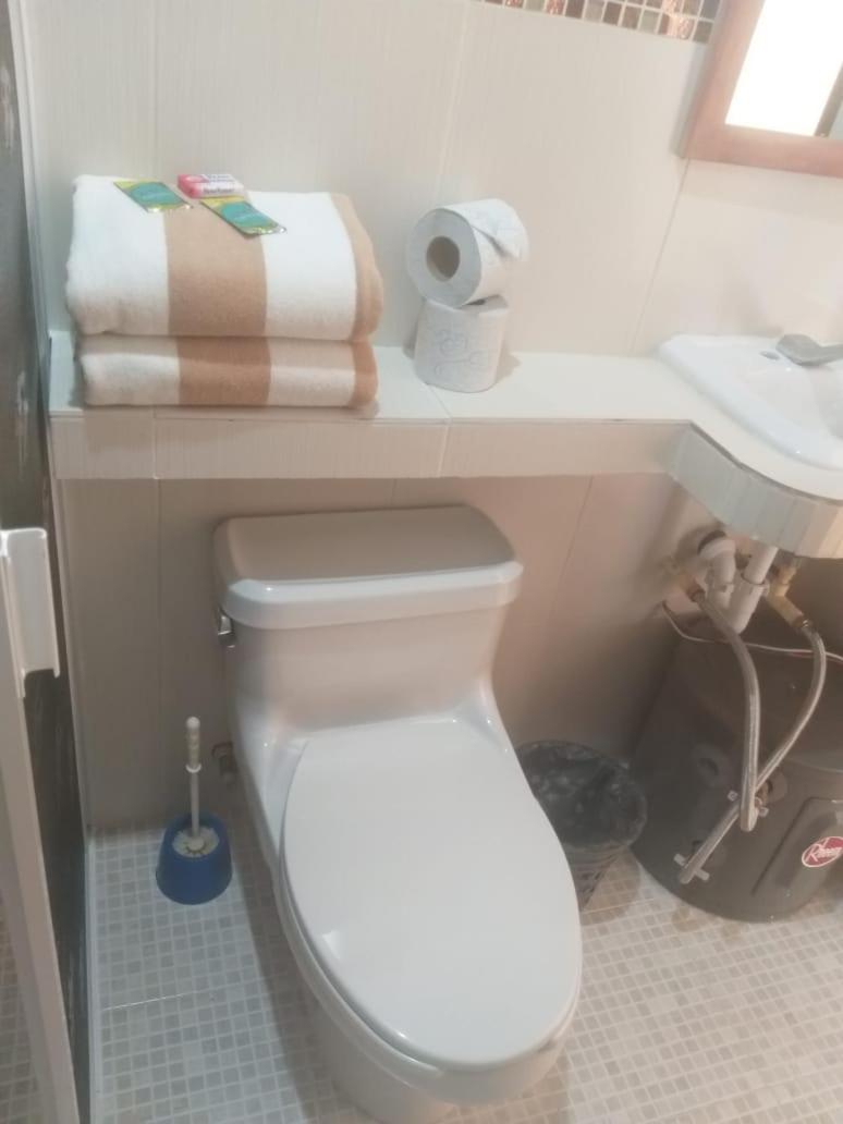 Budget Triple Room - Photo 21