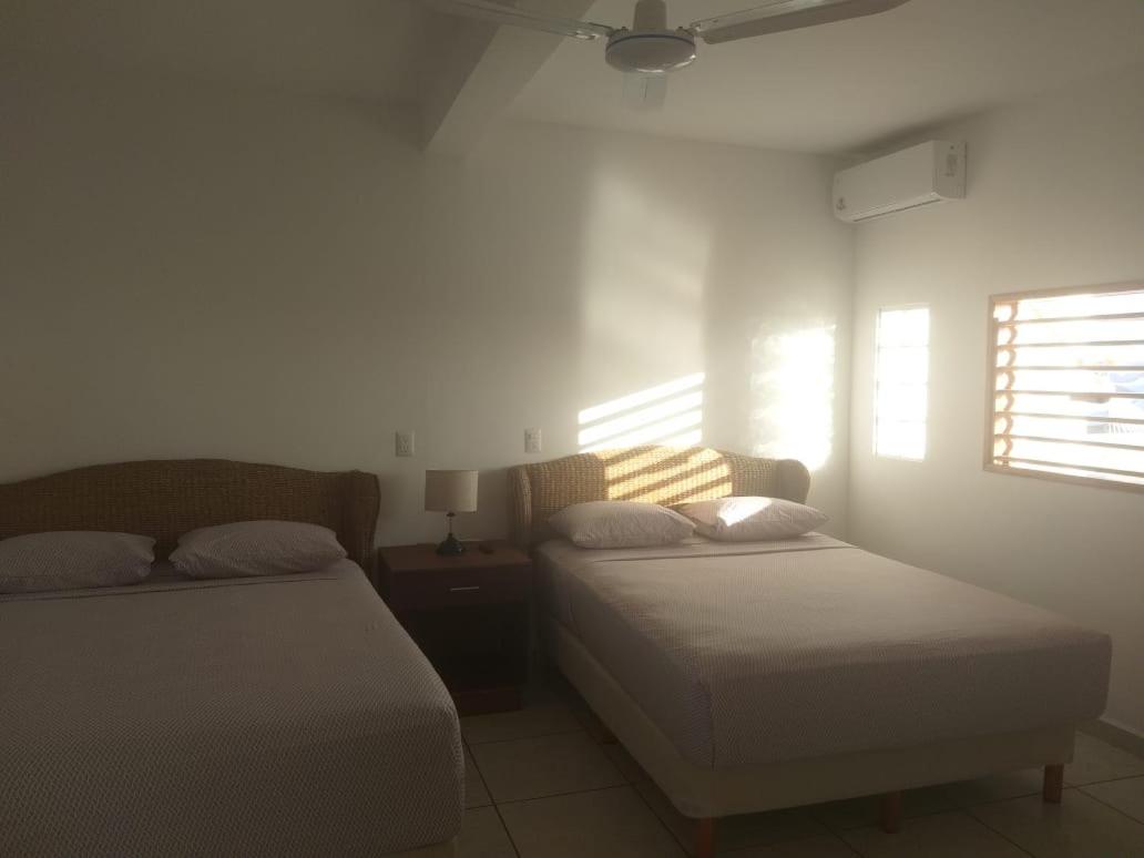 Superior Twin Room with Sea View - Photo 10