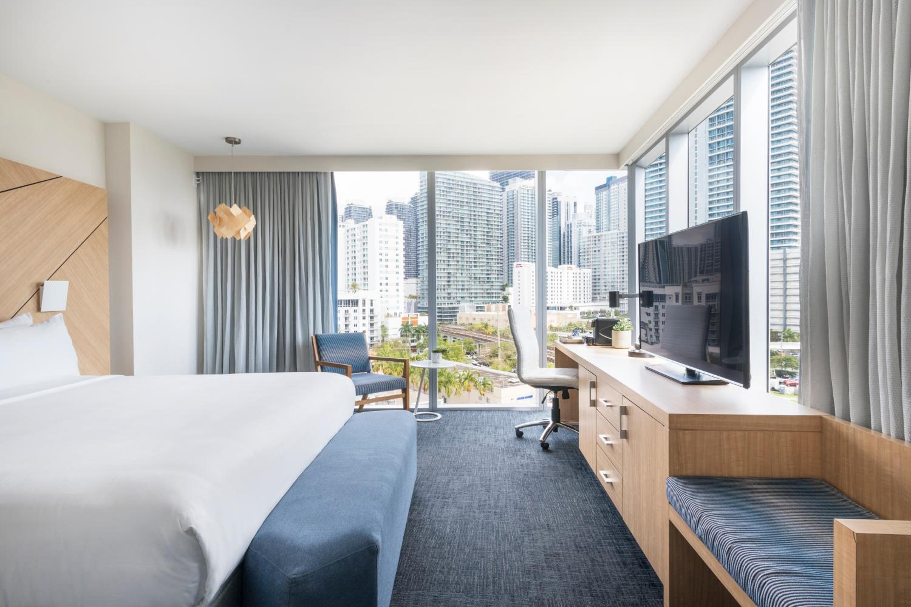 Executive One-Bedroom King Suite - City and Bay View