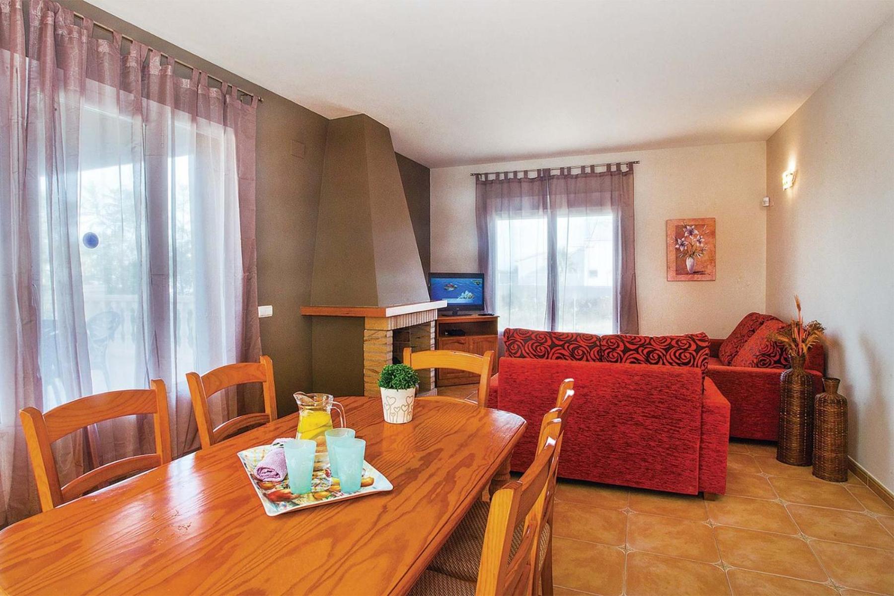Villa de Tres Habitaciones