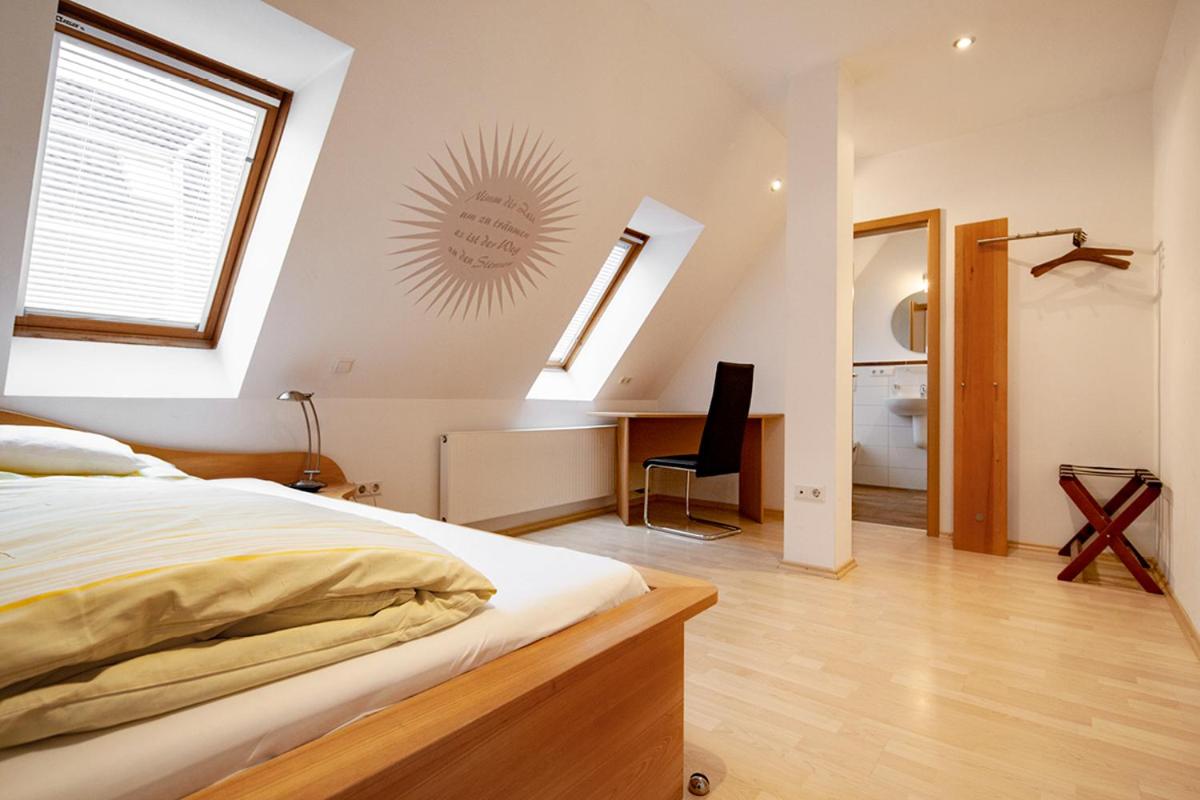 Single Room photo 1