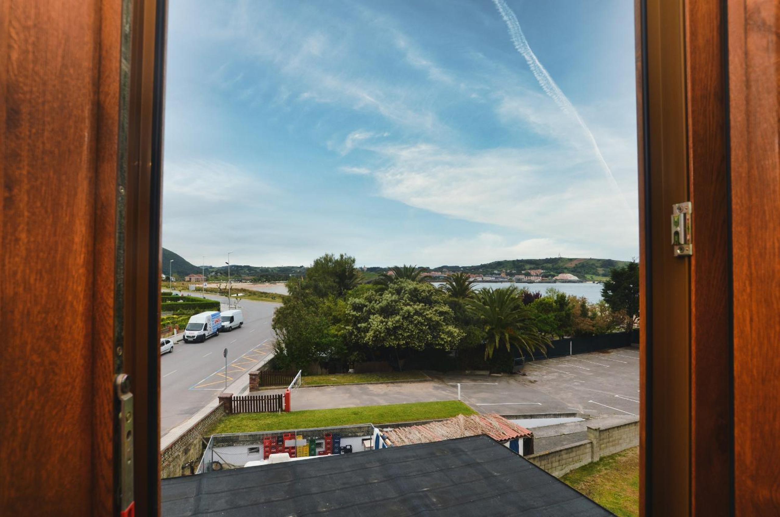 Two-Bedroom Apartment with Sea View photo 1