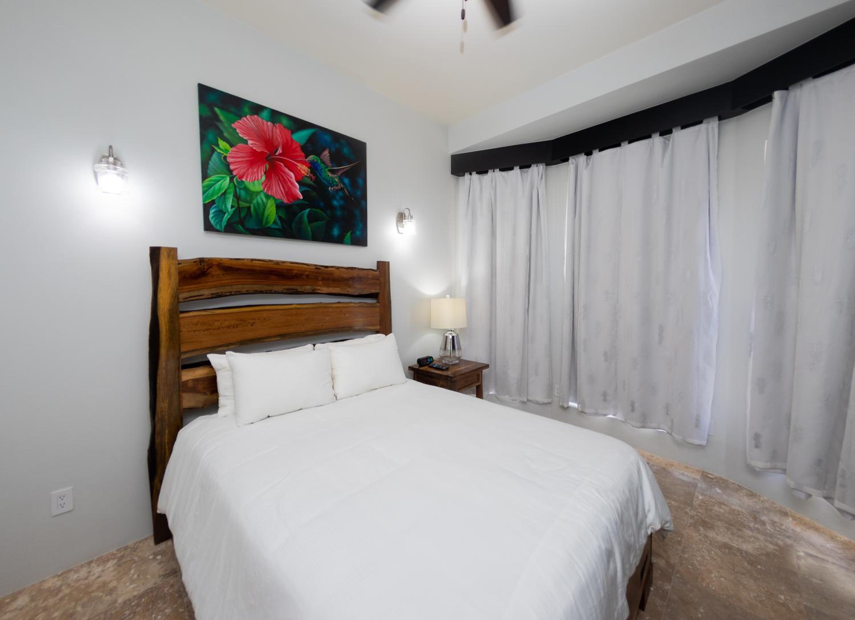 Oceanfront Deluxe Suite