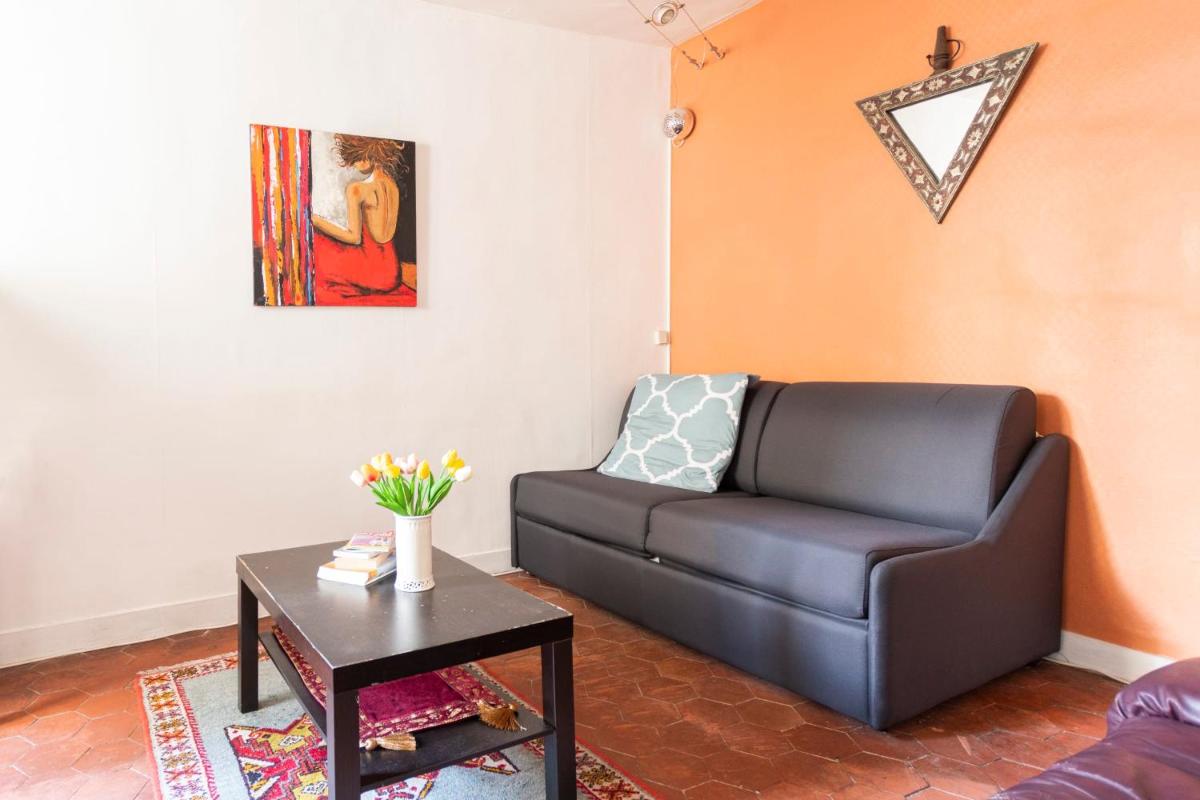 Apartment photo 1