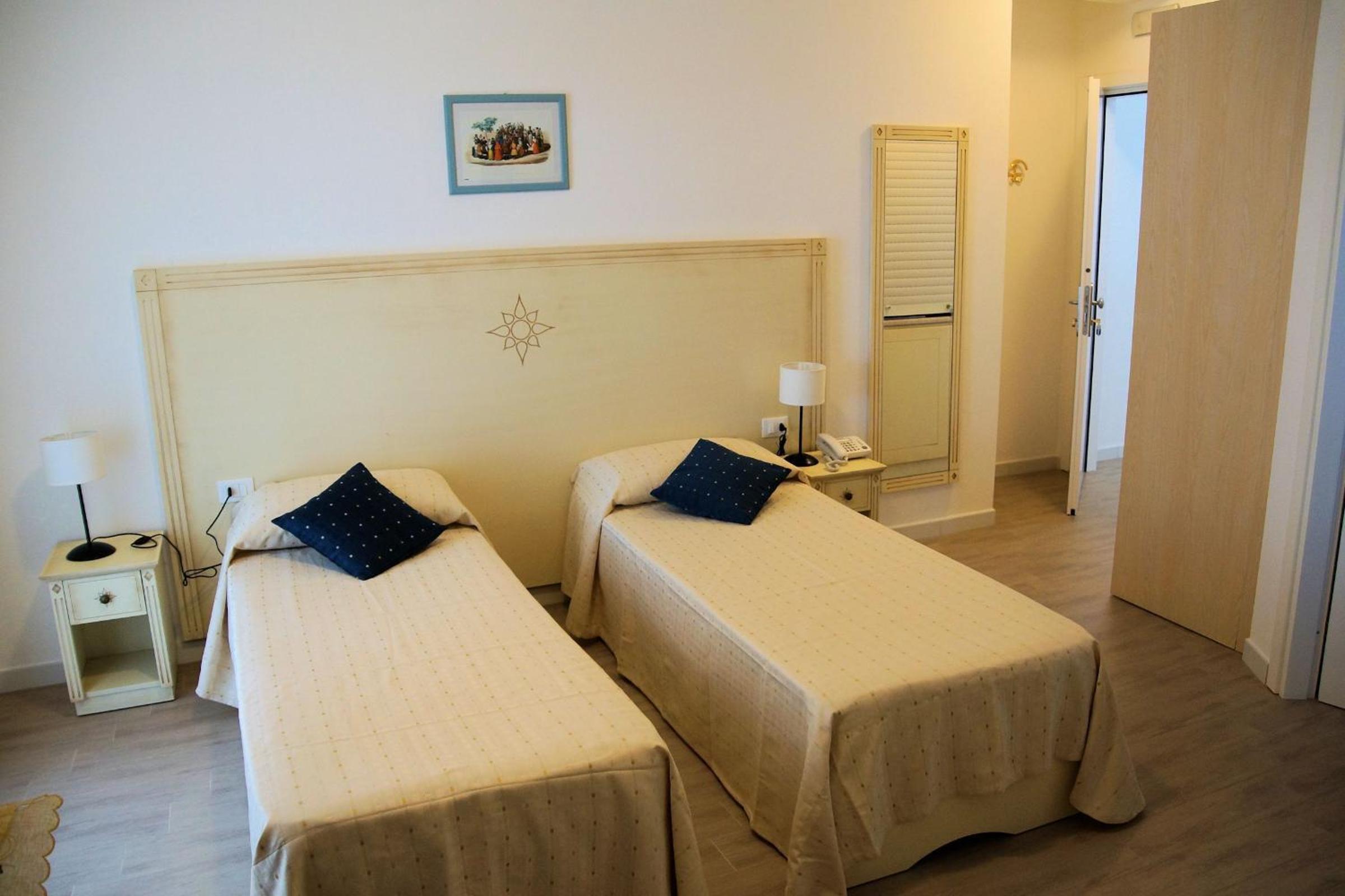 Single Room photo 1