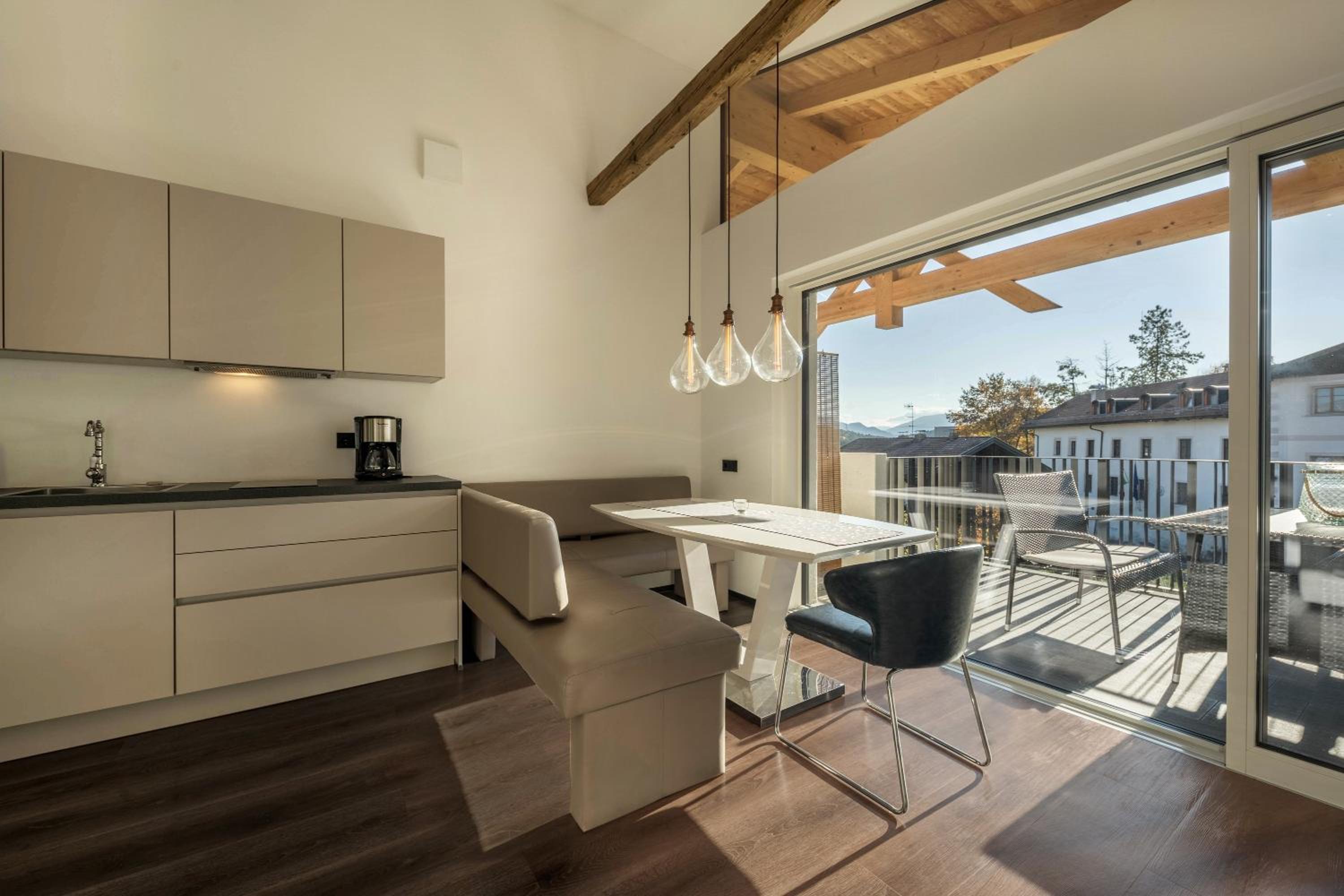 Superior One-Bedroom Apartment with Balcony photo 2