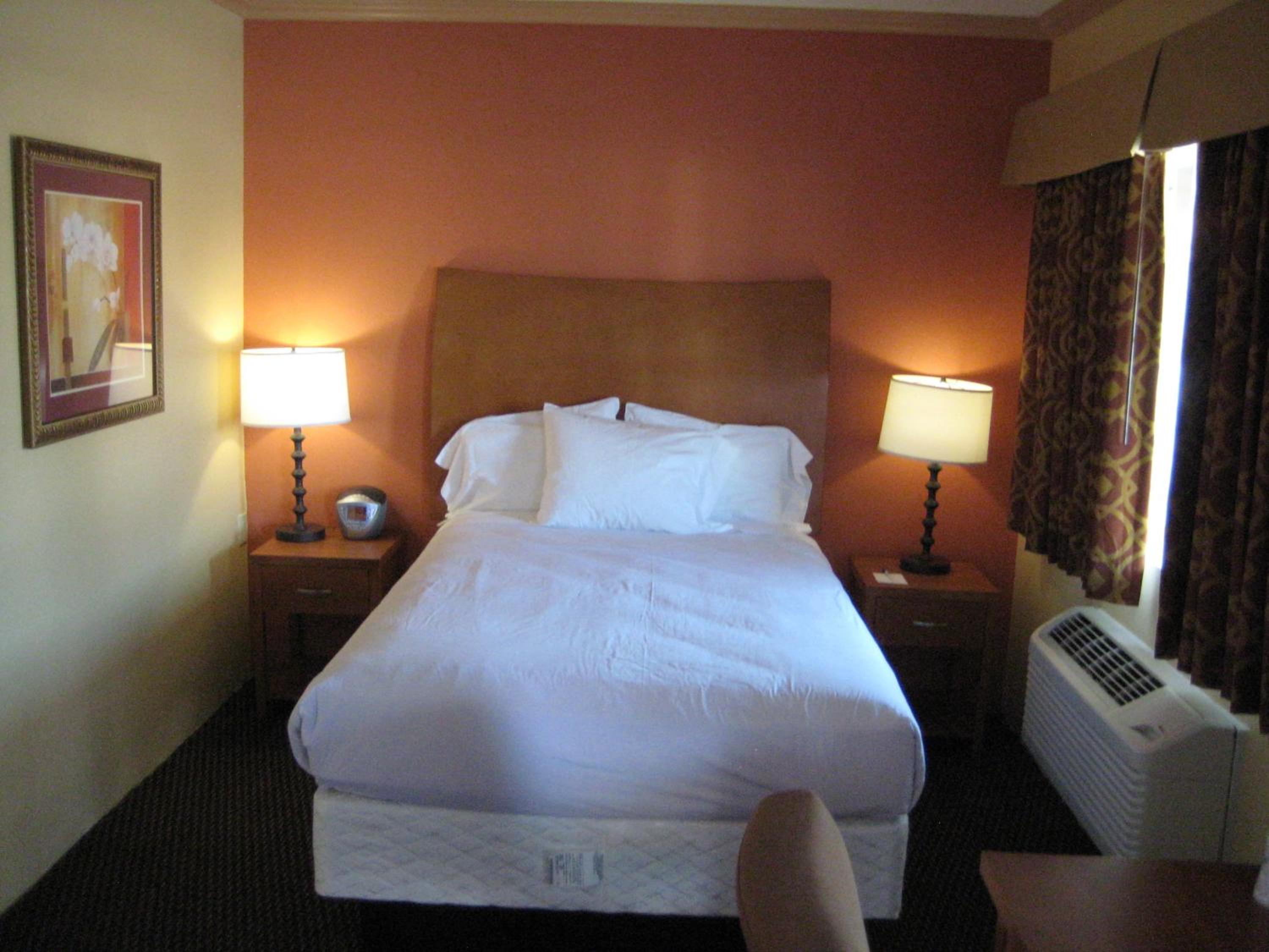 Double Room - Non-Smoking  photo 1