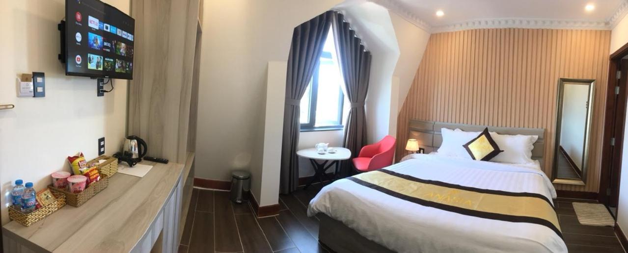 King Room with Mountain View