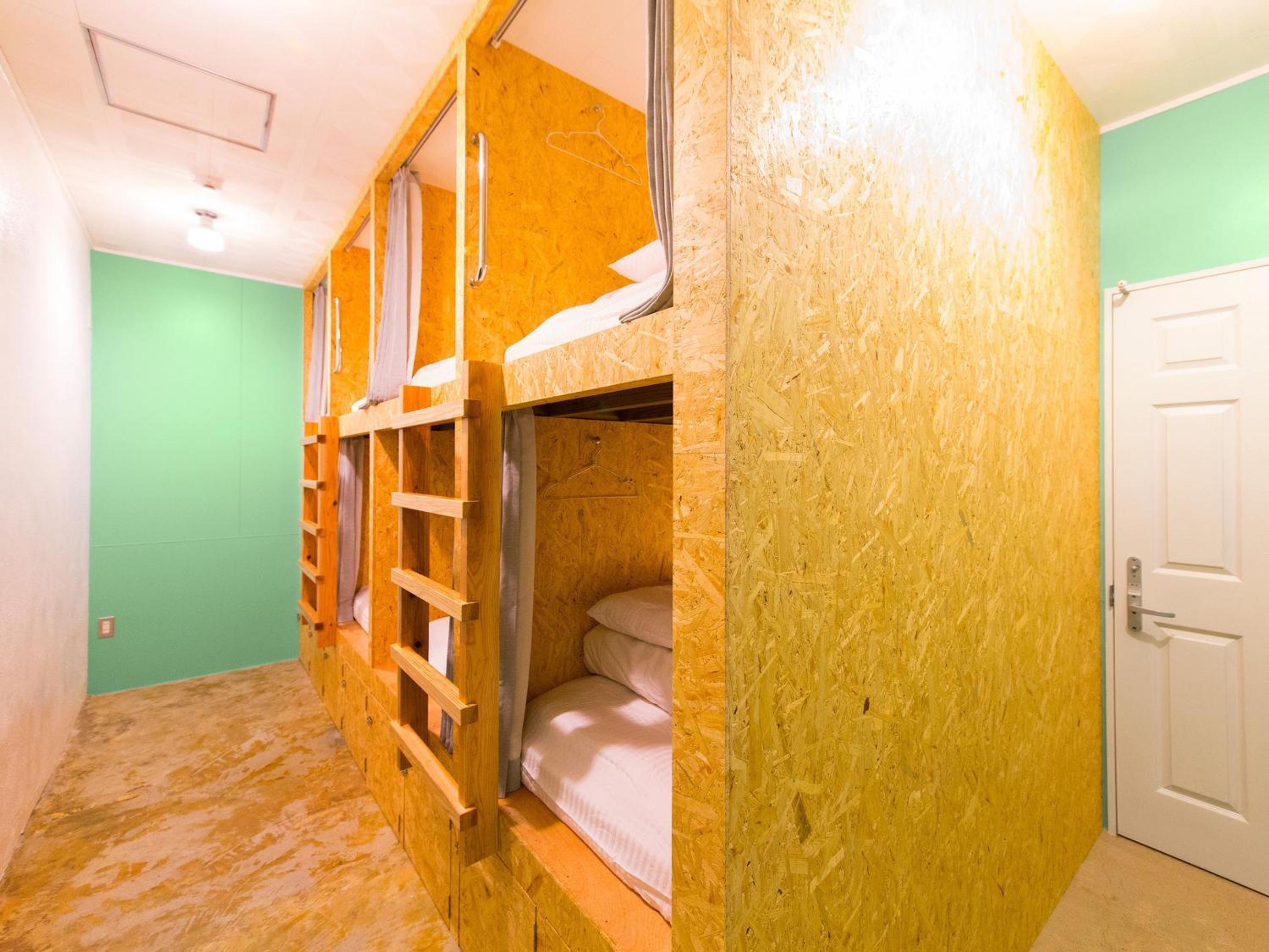 Bed in 8-Bed Mixed Dormitory Room photo 3