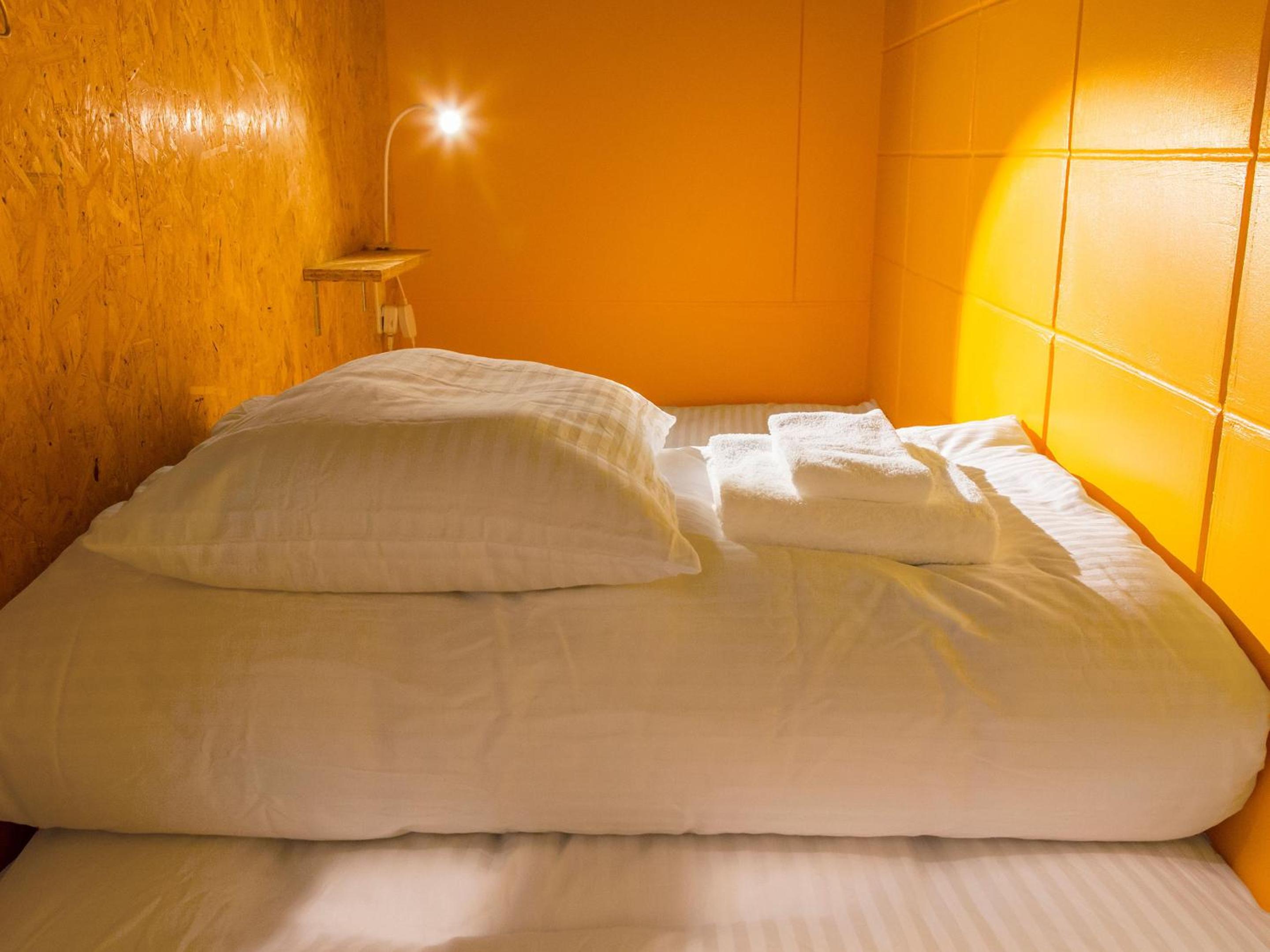 Bed in 8-Bed Female Dormitory Room photo 1