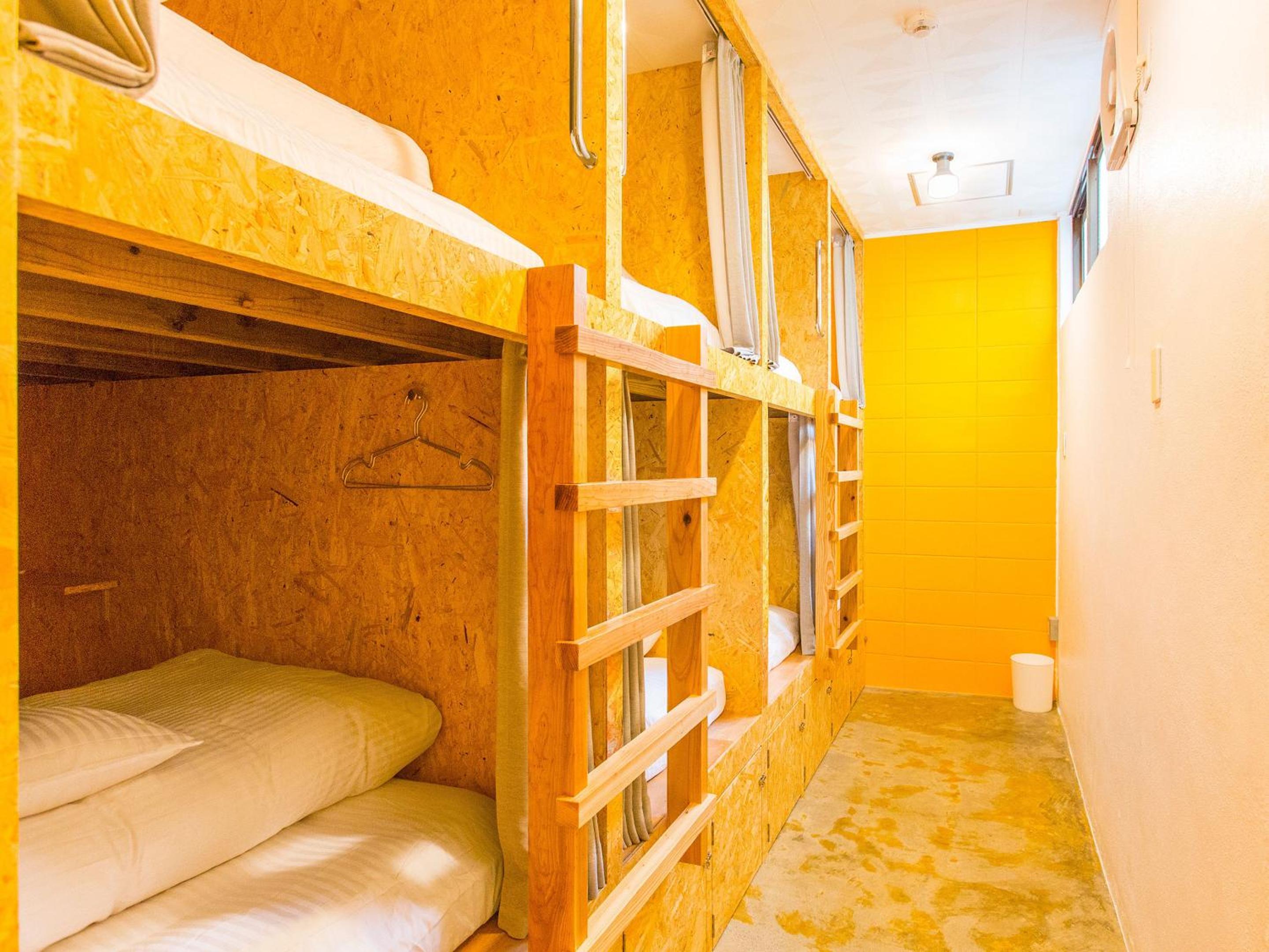 Bed in 8-Bed Female Dormitory Room photo 3