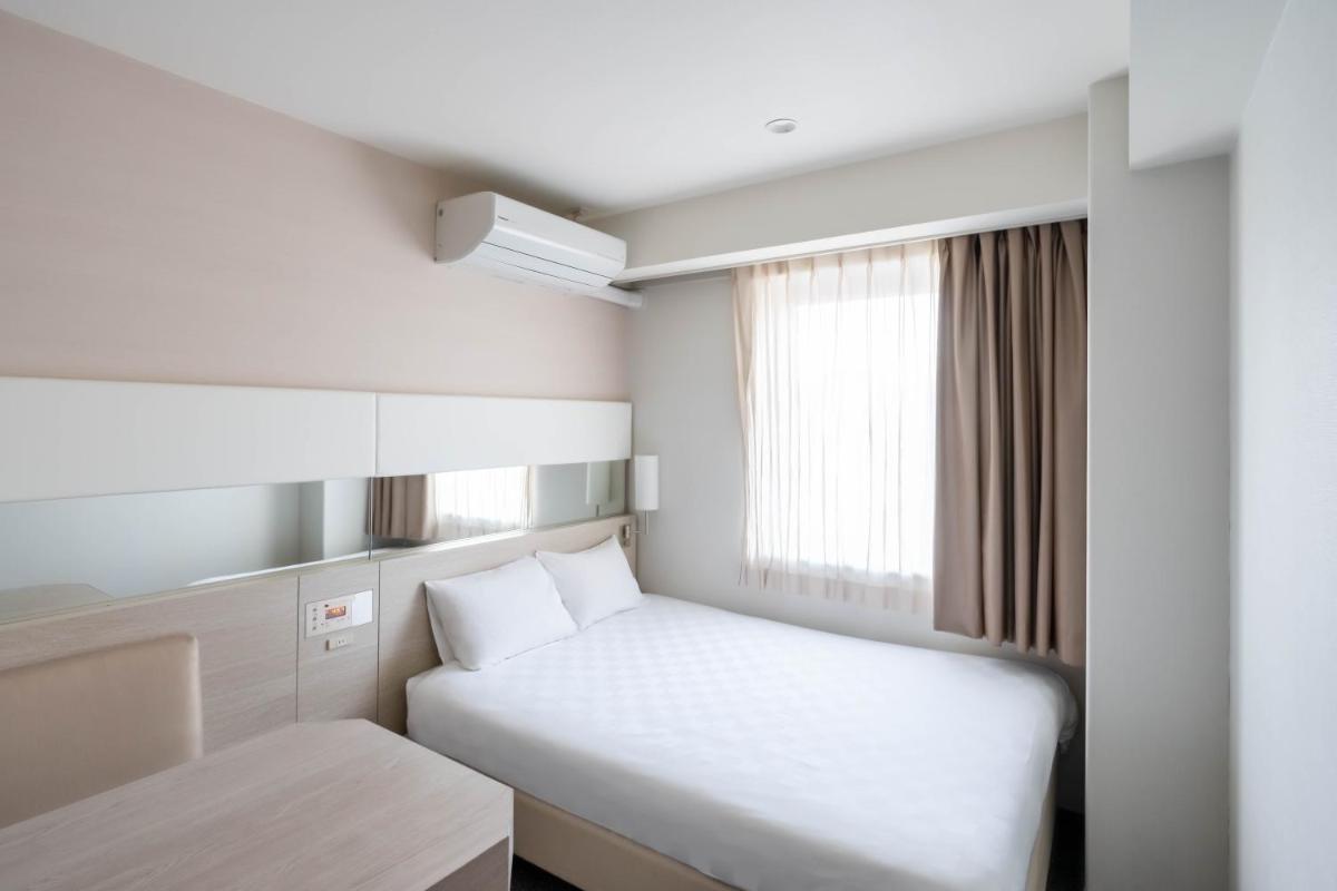 Standard Queen Room photo 2