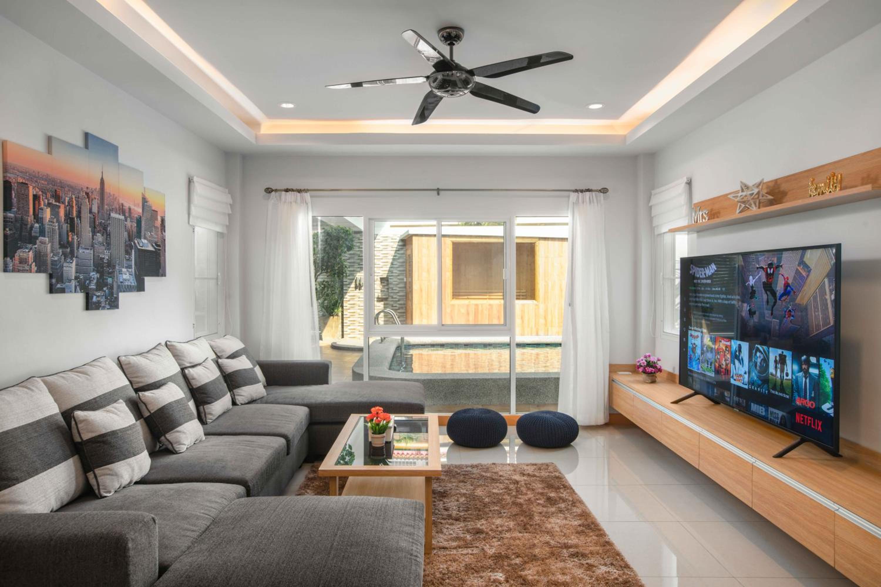 Villa photo 1