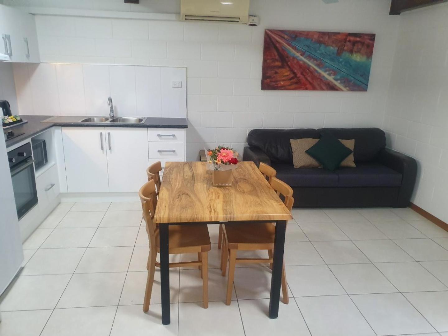 Superior Two-Bedroom Apartment - non-airconditioned - 2 Person photo 3