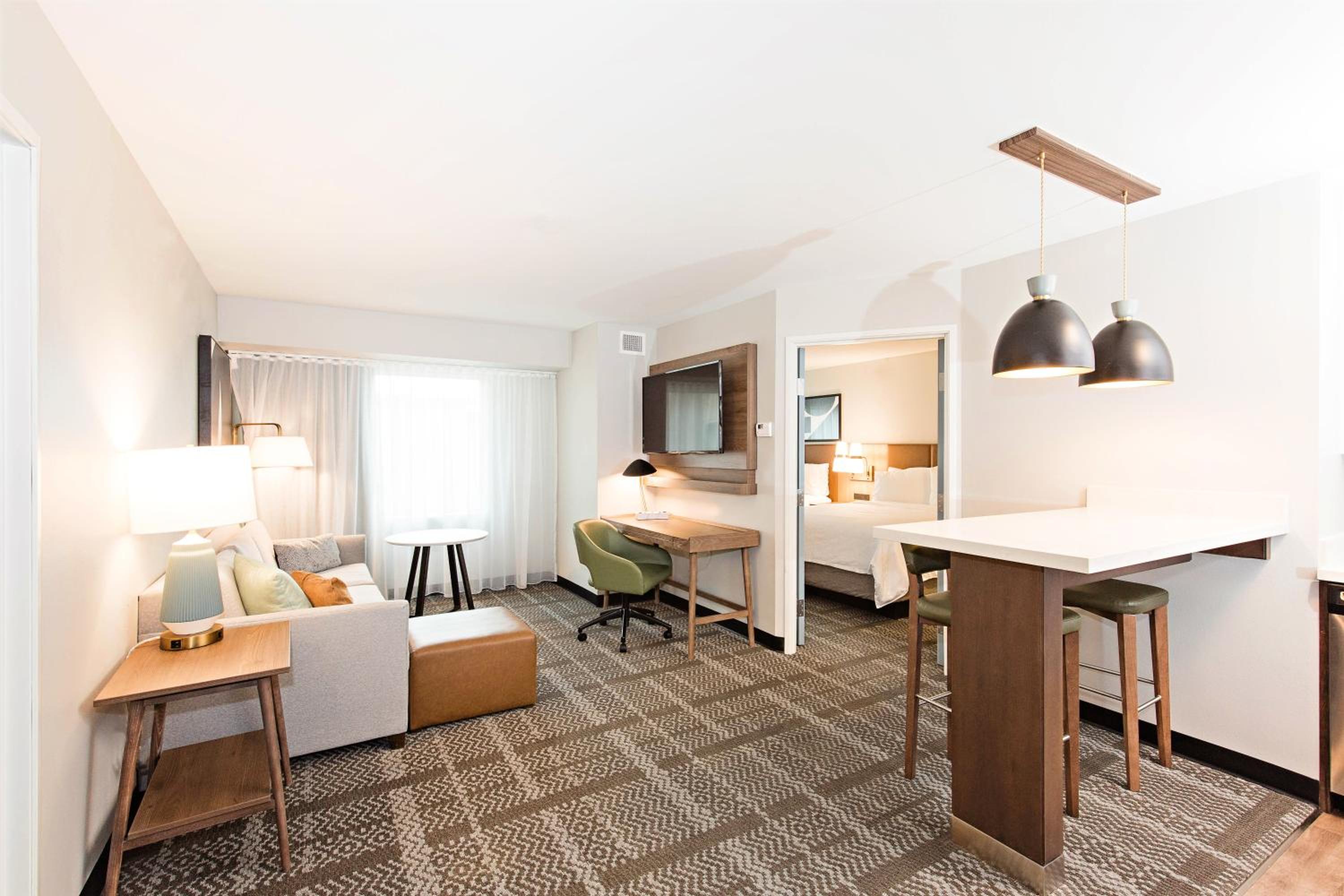 One-Bedroom Suite with Two Queen Beds - Photo 5