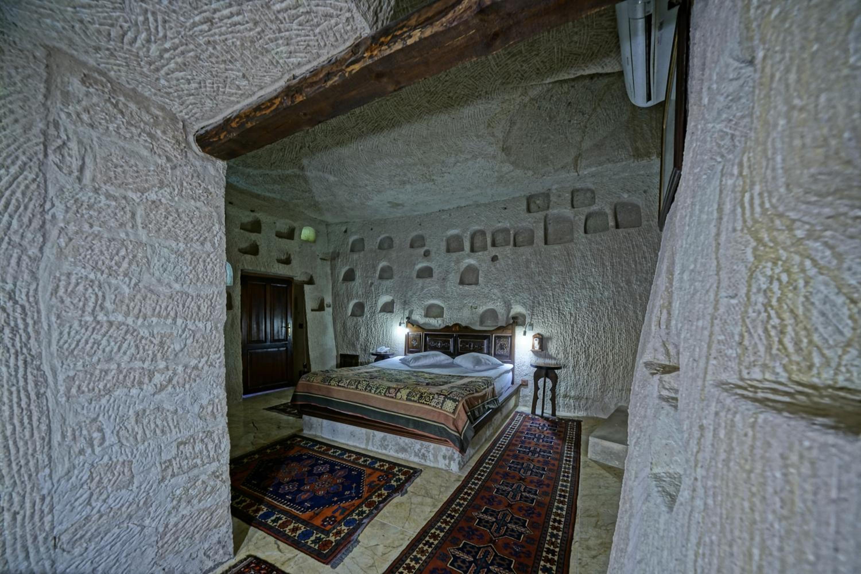 Premium King Cave Suite with Turkish Bath - Photo 11