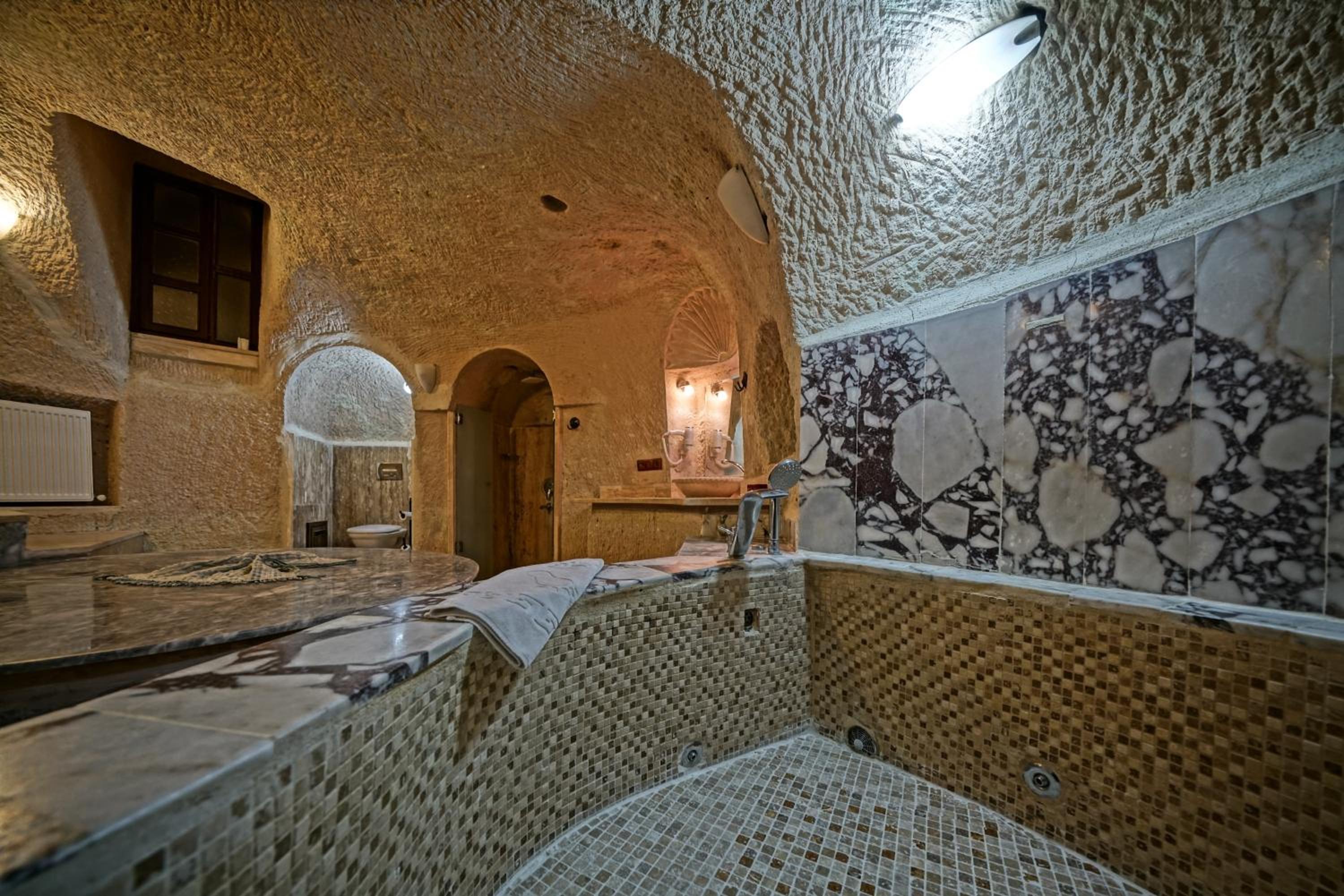 Premium King Cave Suite with Turkish Bath - Photo 26