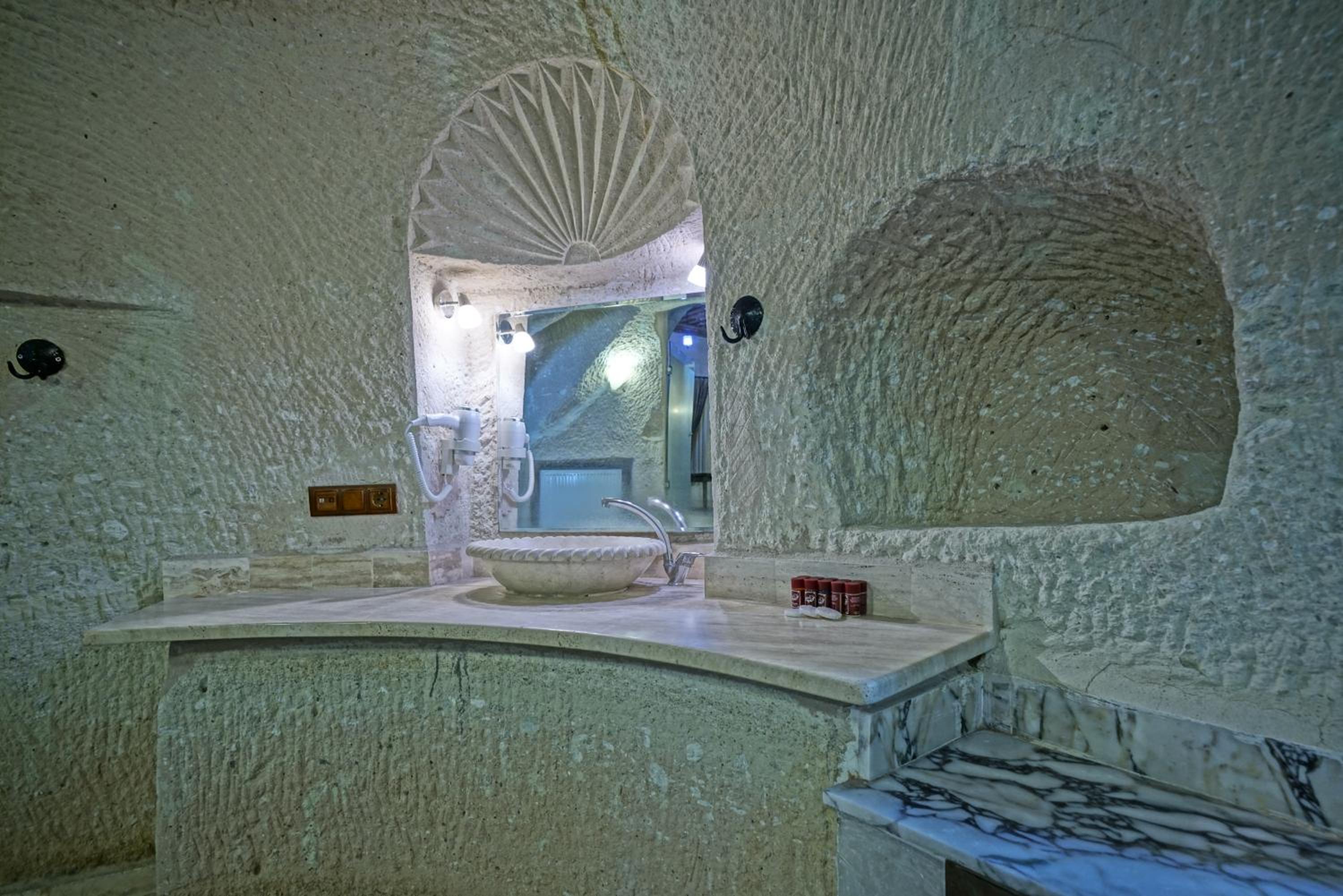 Premium King Cave Suite with Turkish Bath - Photo 29