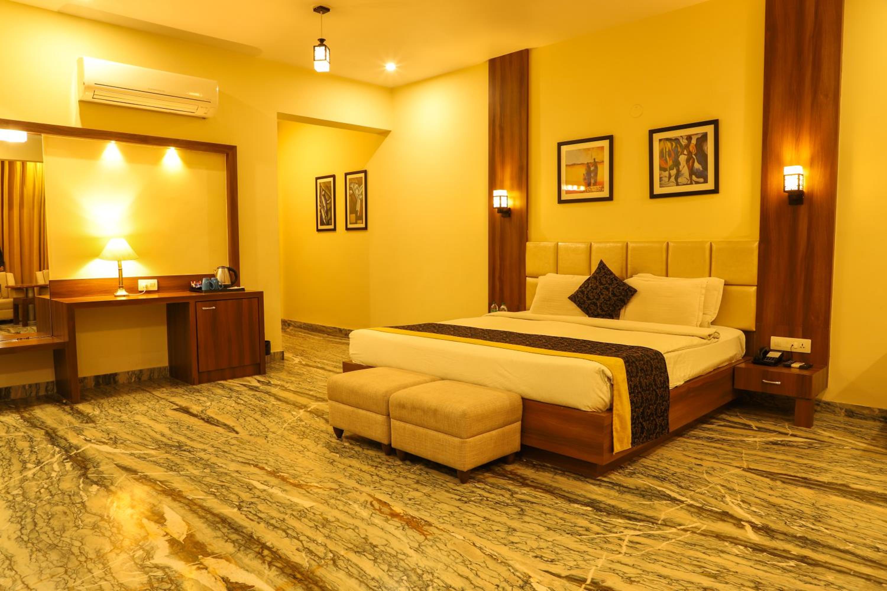 Luxury Suite Lake View - Photo 11