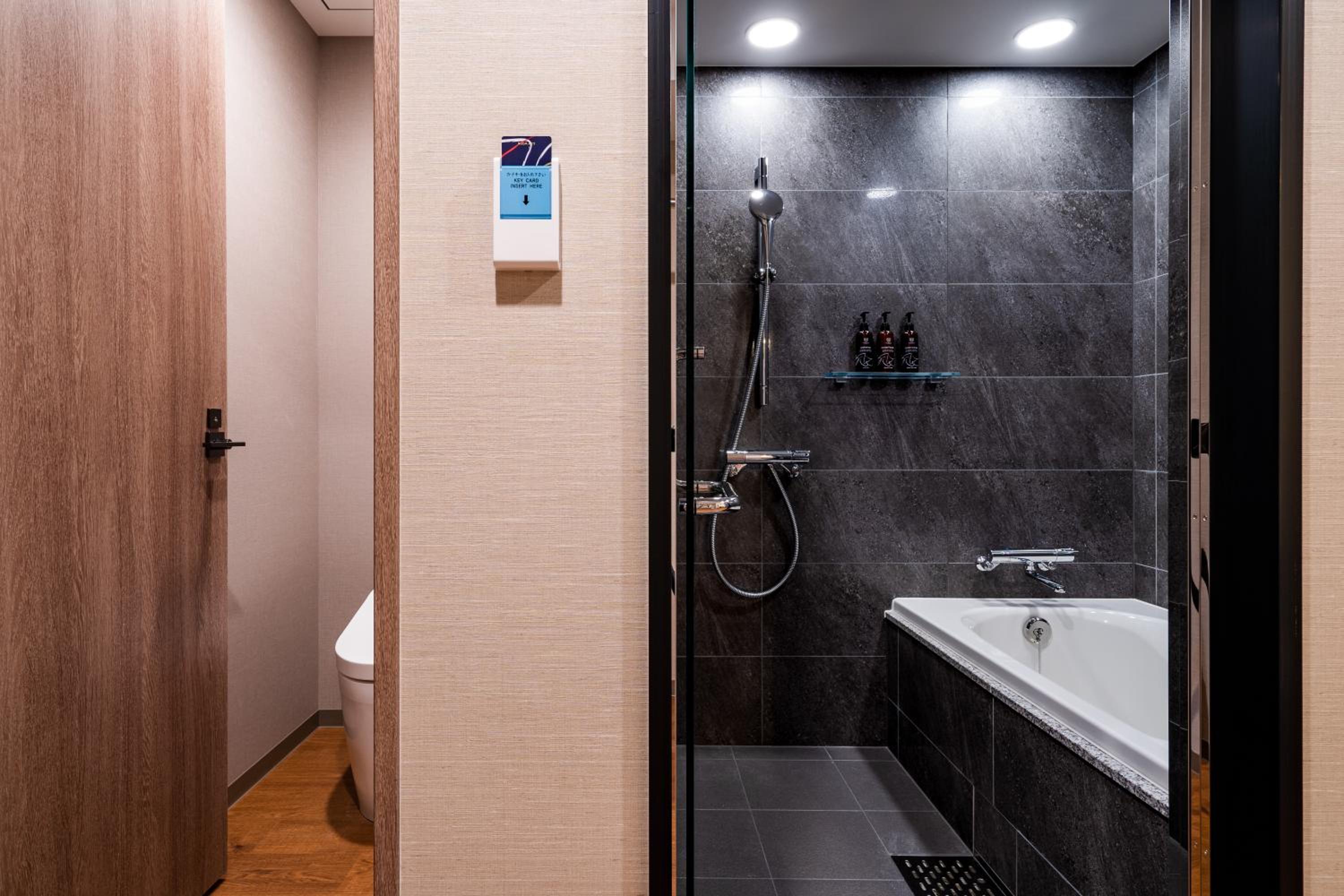 Deluxe Twin Room - Non-Smoking - Photo 4