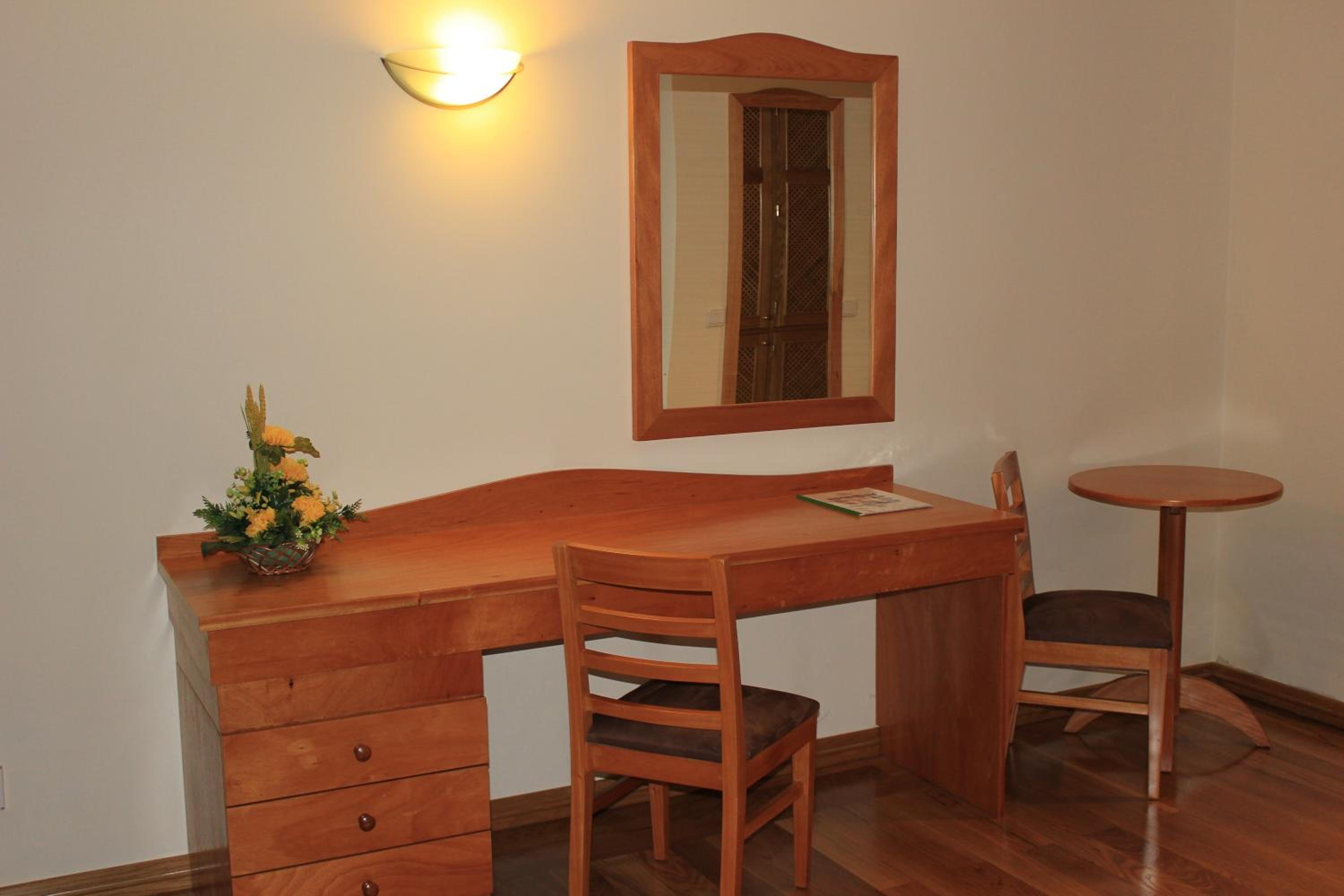 Family Room - Photo 8