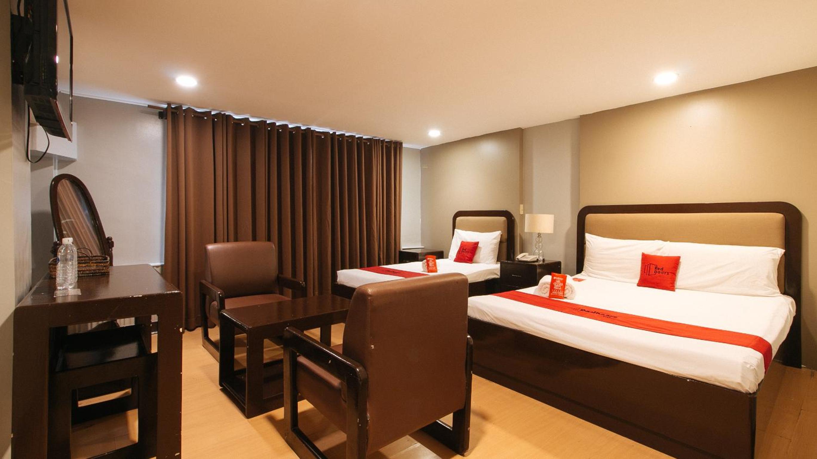 Triple Room - Photo 6
