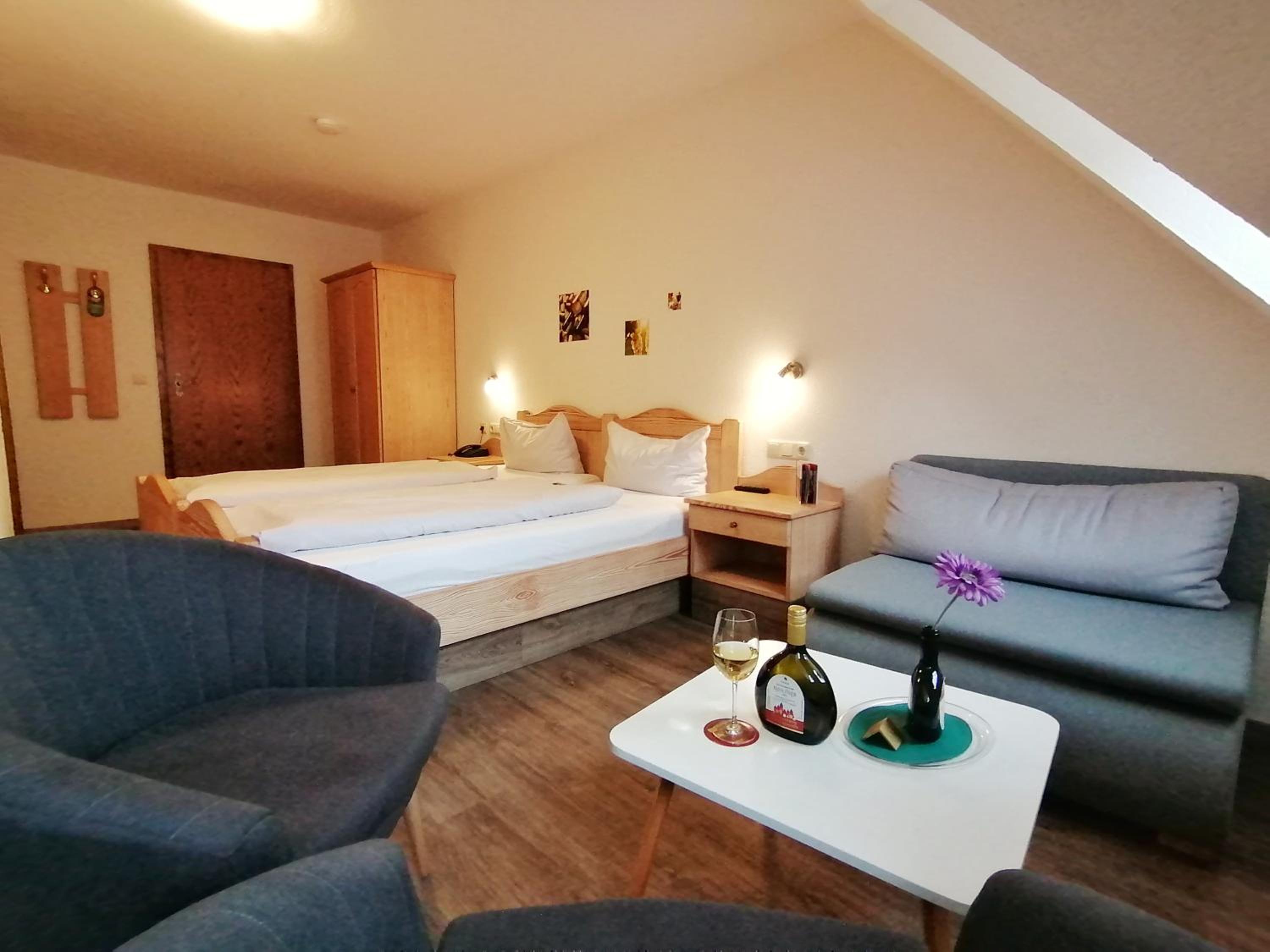 Standard Double Room photo 3