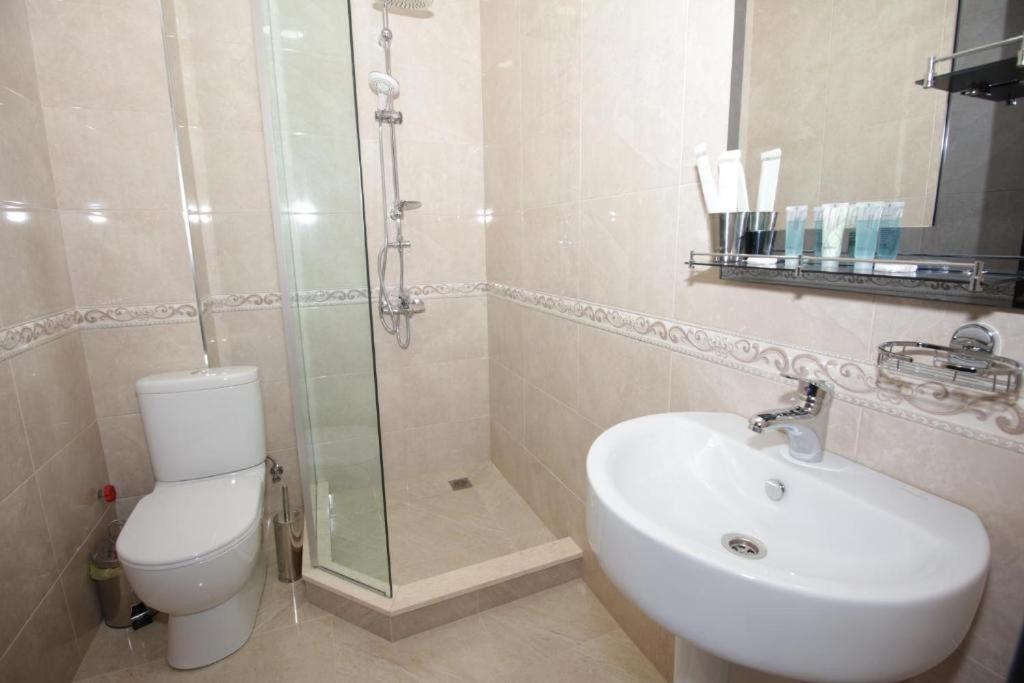 Budget Double Room photo 2