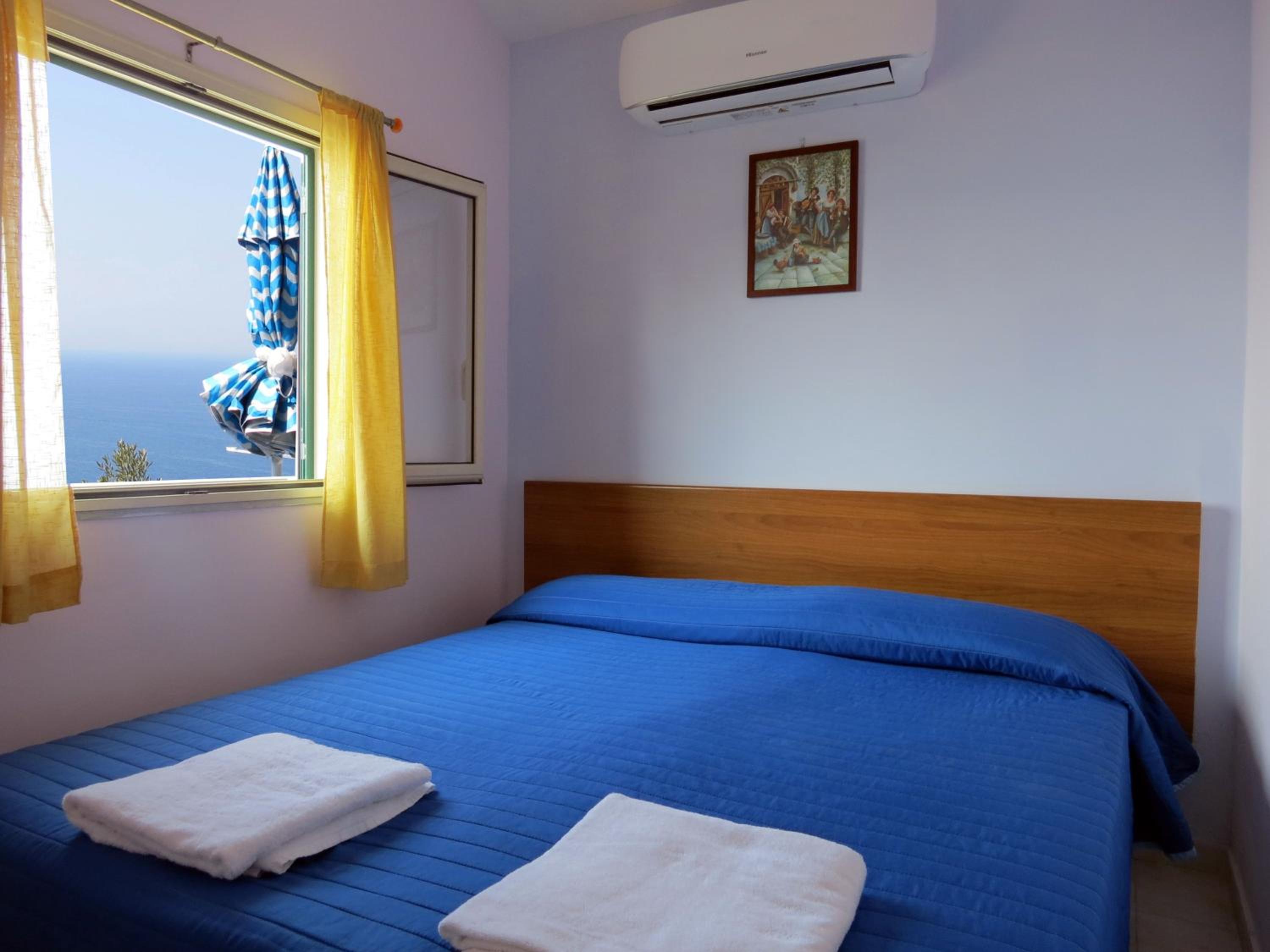 Chalet with Sea View and Kitchenette (2 Adults) photo 3