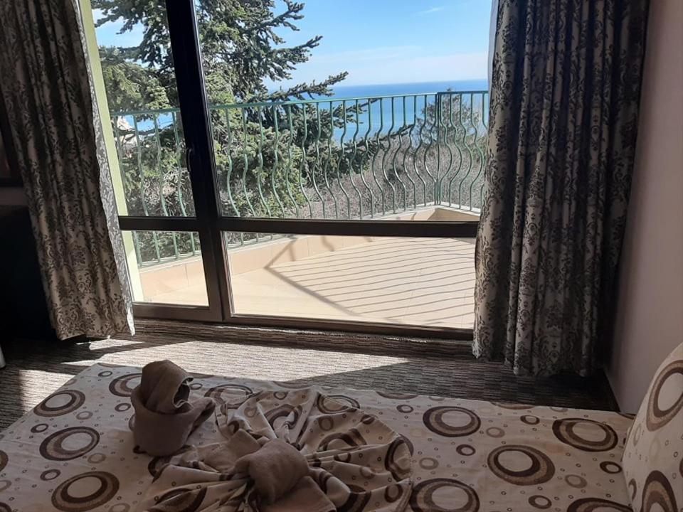 Studio with Sea View - Free Parking photo 2