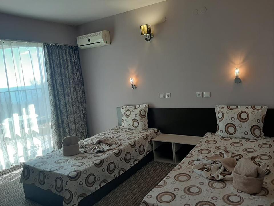 Twin room - free parking photo 1