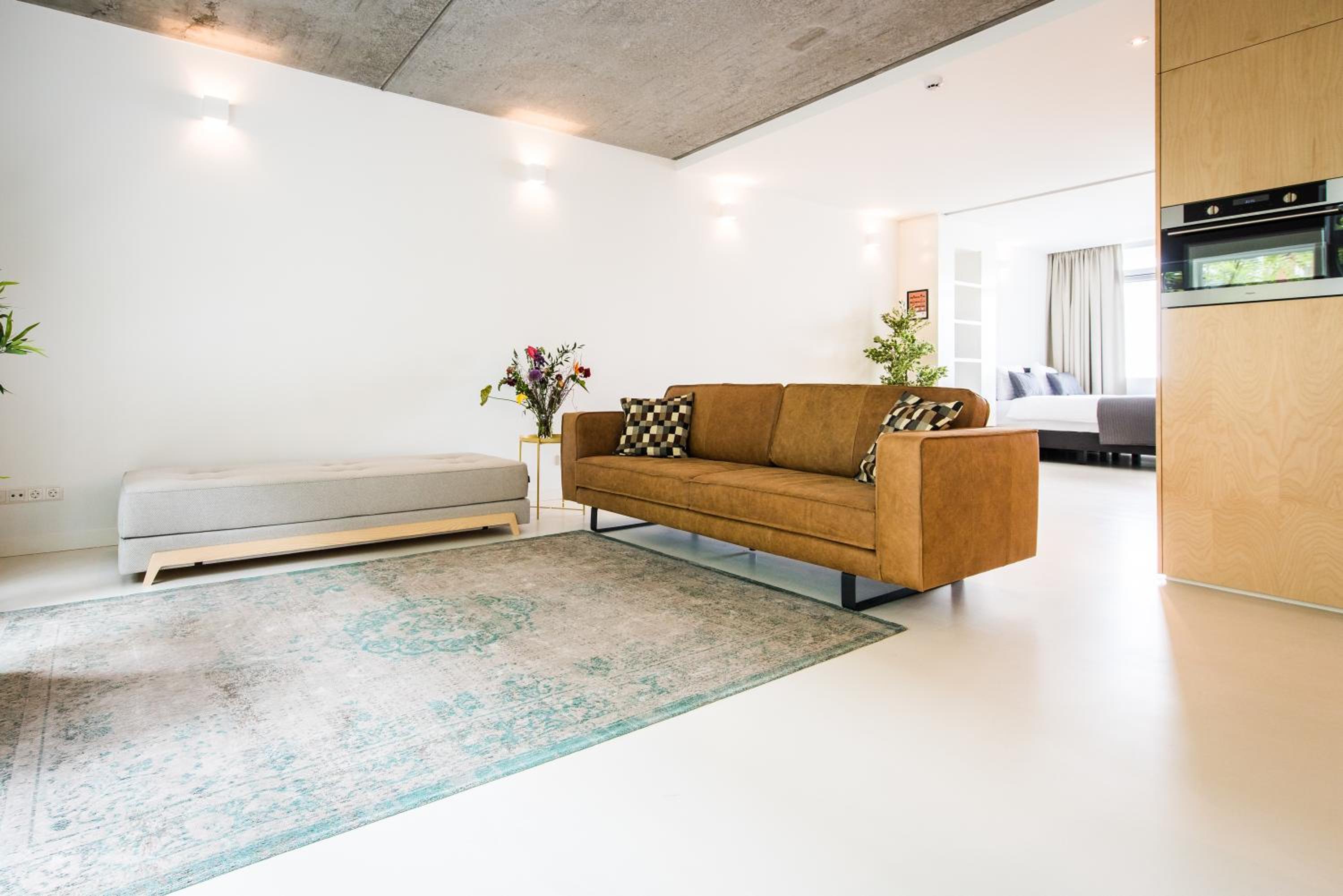 Apartment photo 2