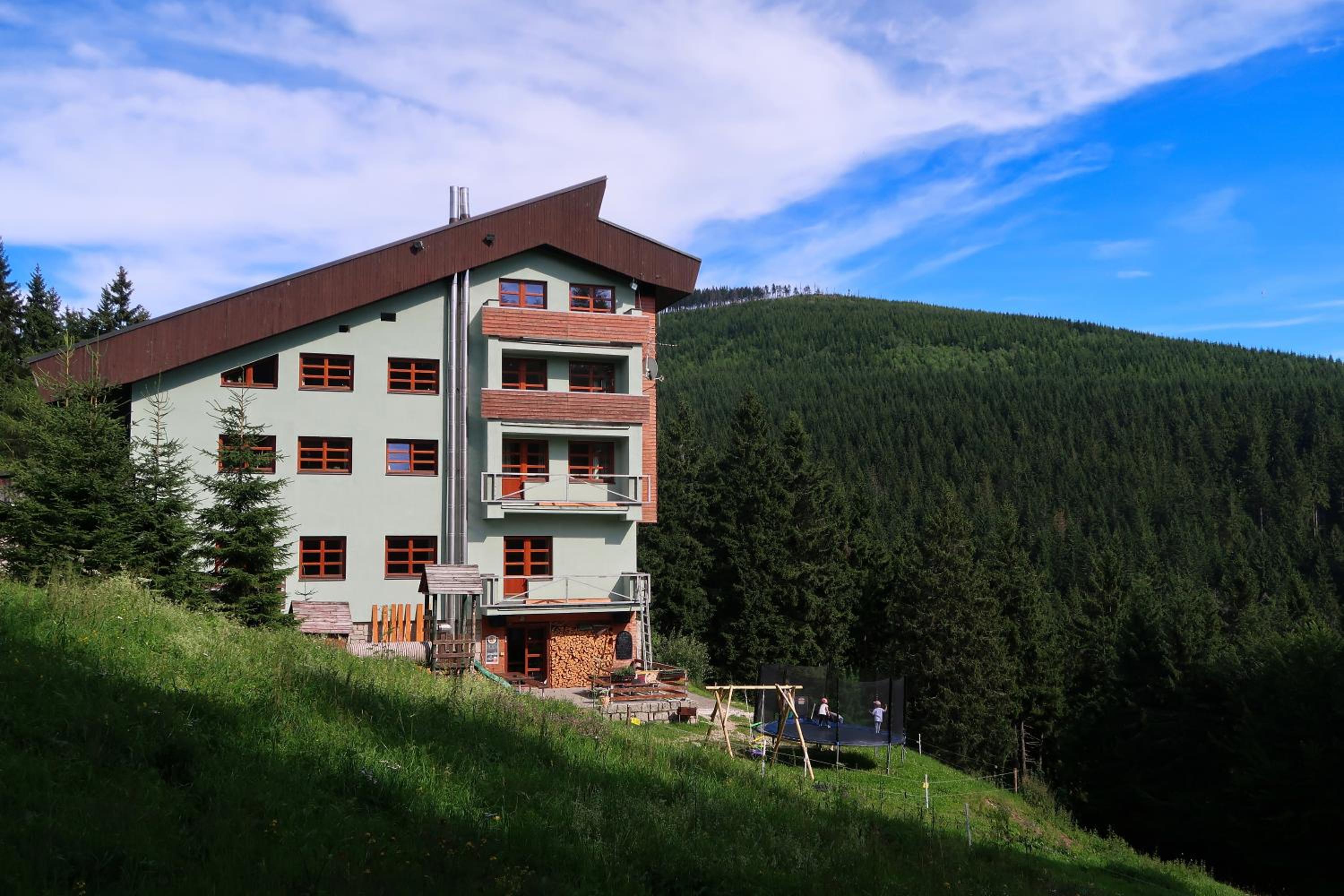 Apartment with Mountain View - Photo 28
