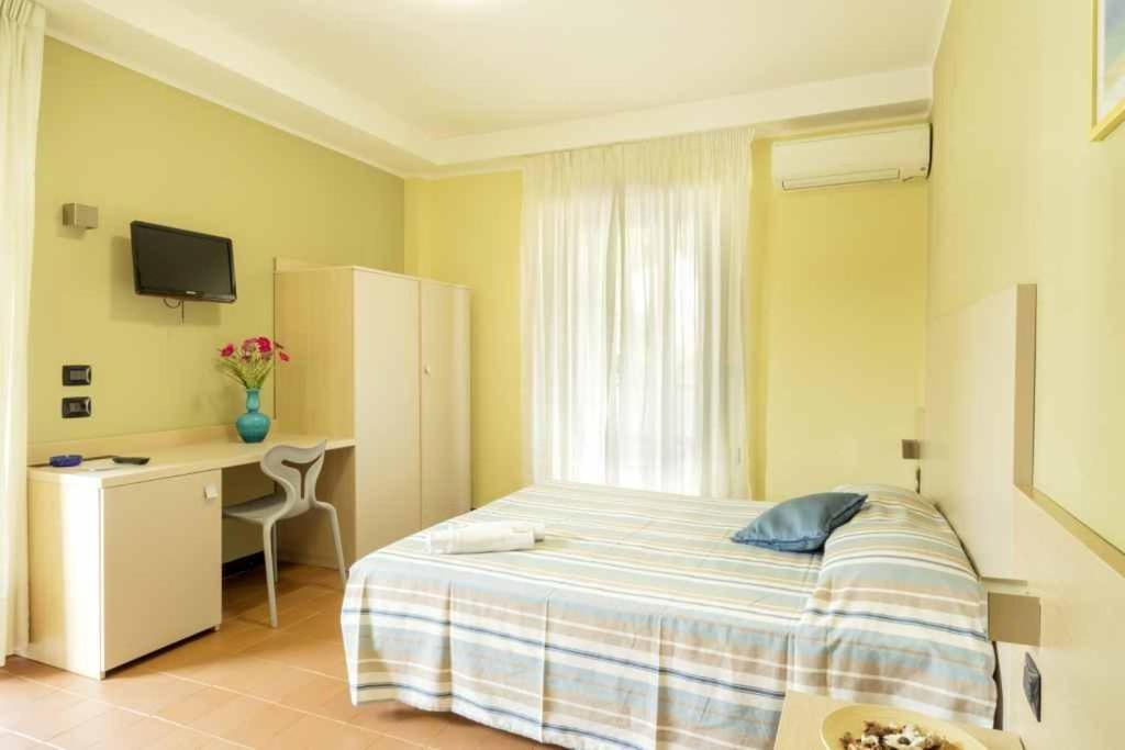Superior Double or Twin Room - Photo 1