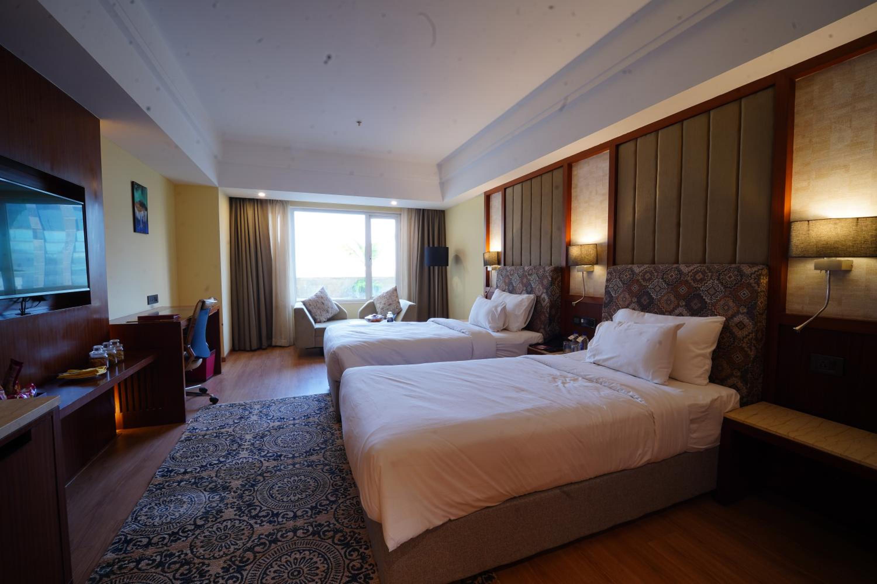 Deluxe Double Room - Photo 8