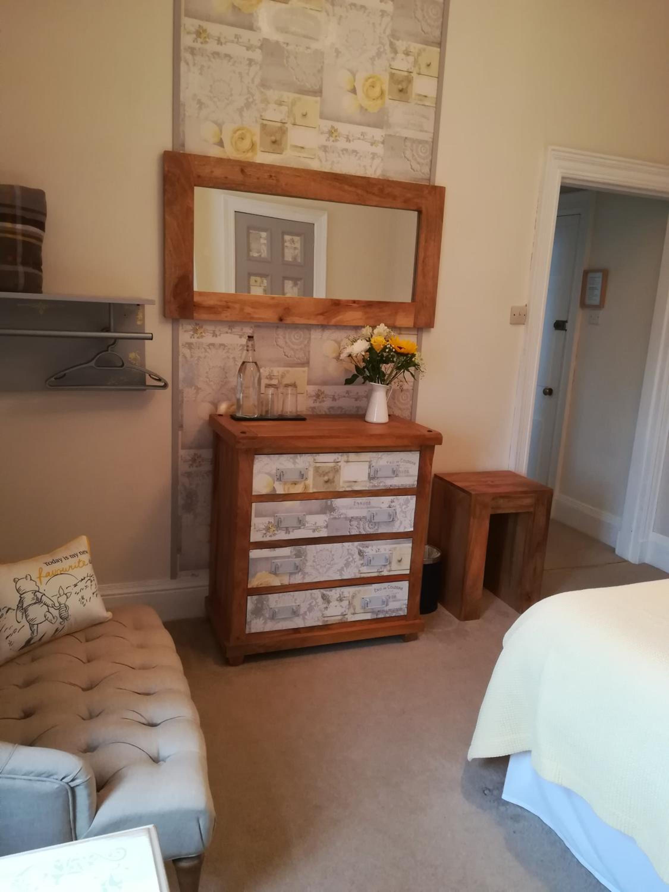 Double Room with Private Bathroom - Photo 7