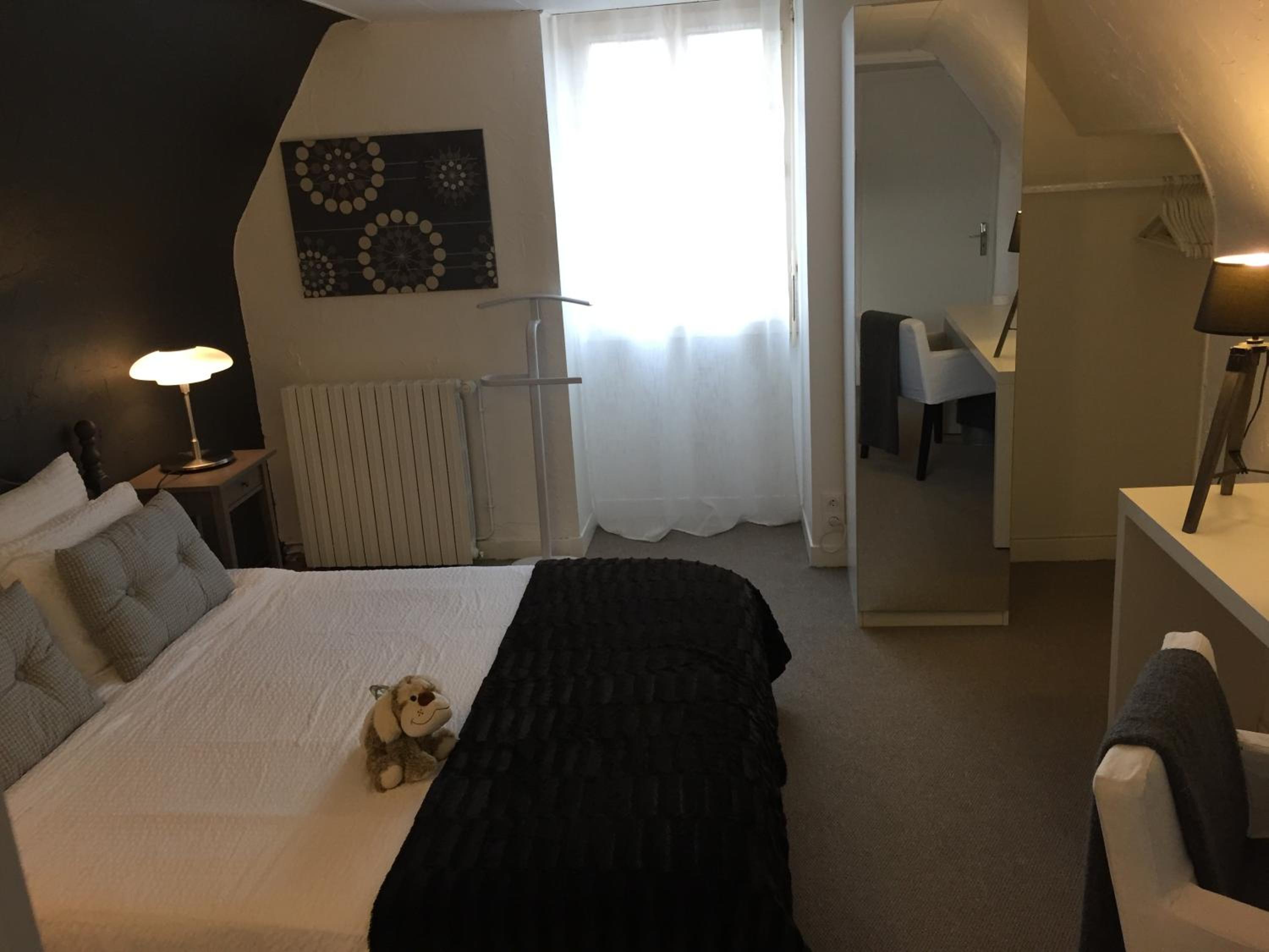 Large Double Room photo 2