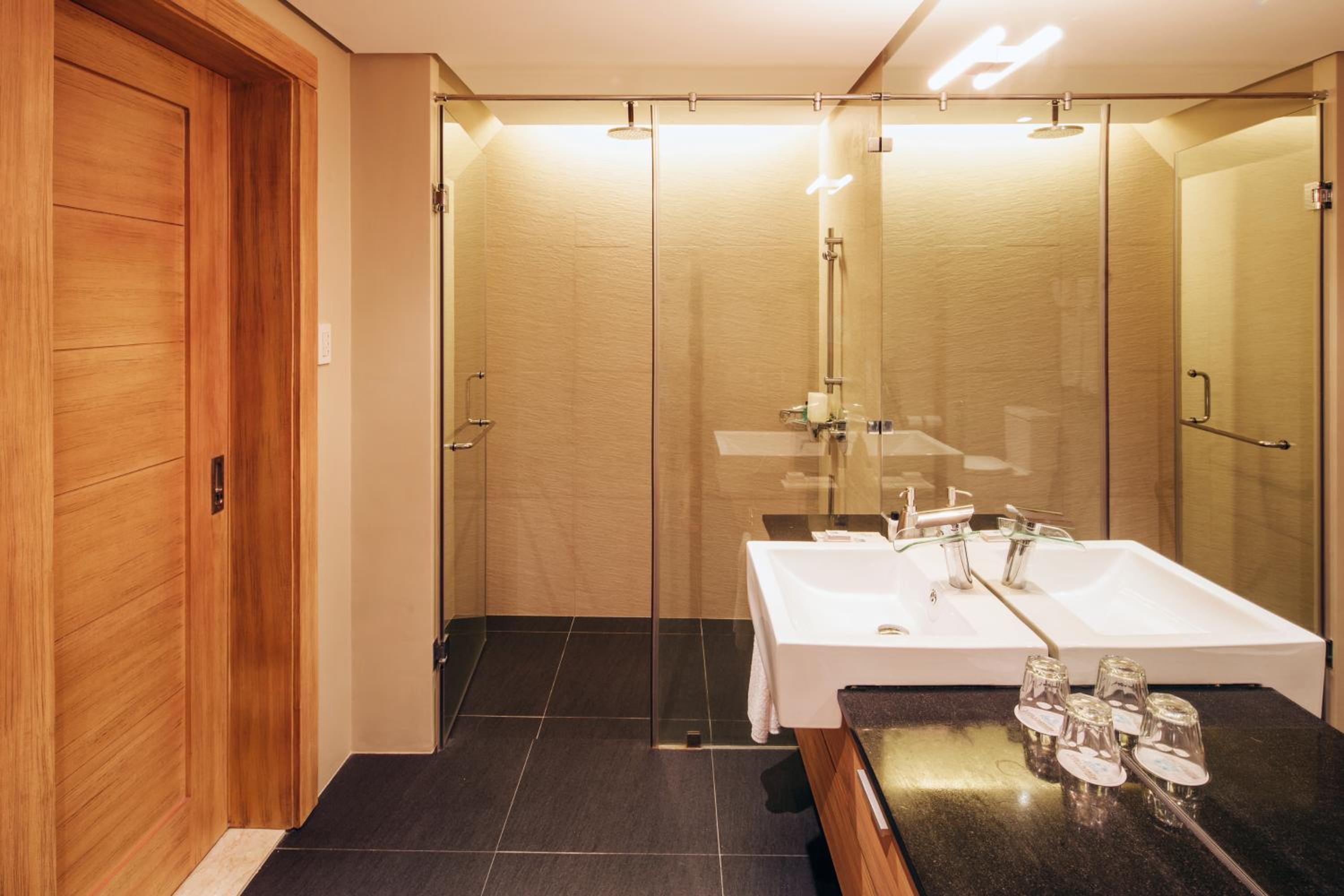 Standard Deluxe Room photo 3
