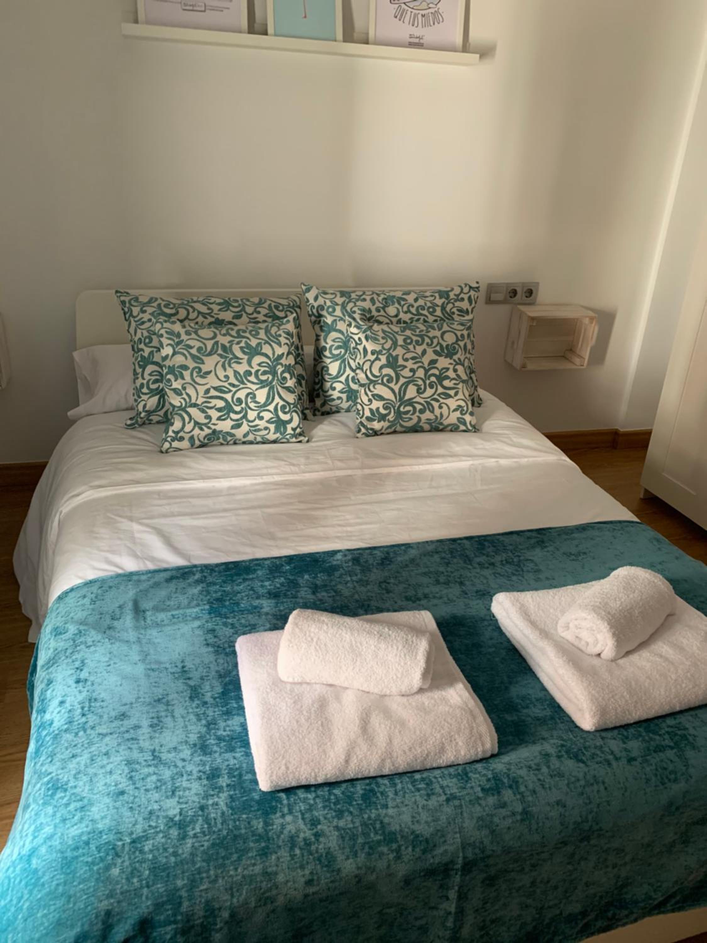 Two-Bedroom Apartment - Photo 3