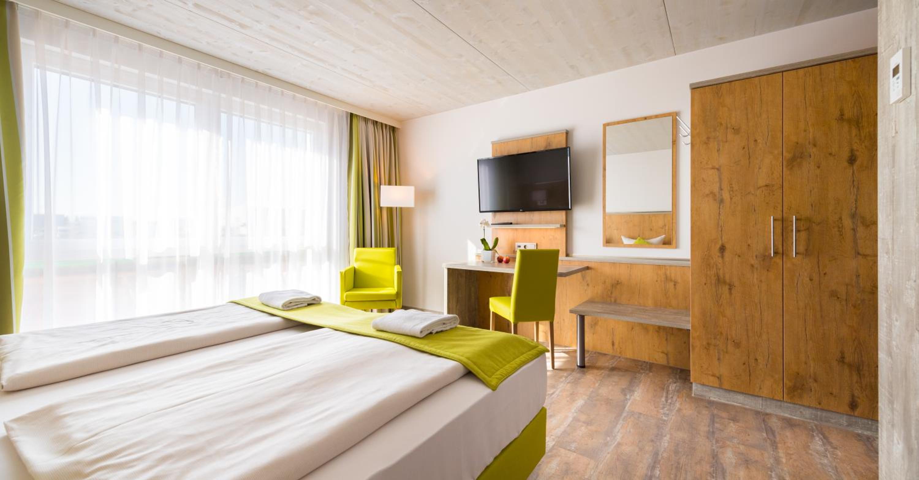 Double Room - Photo 6