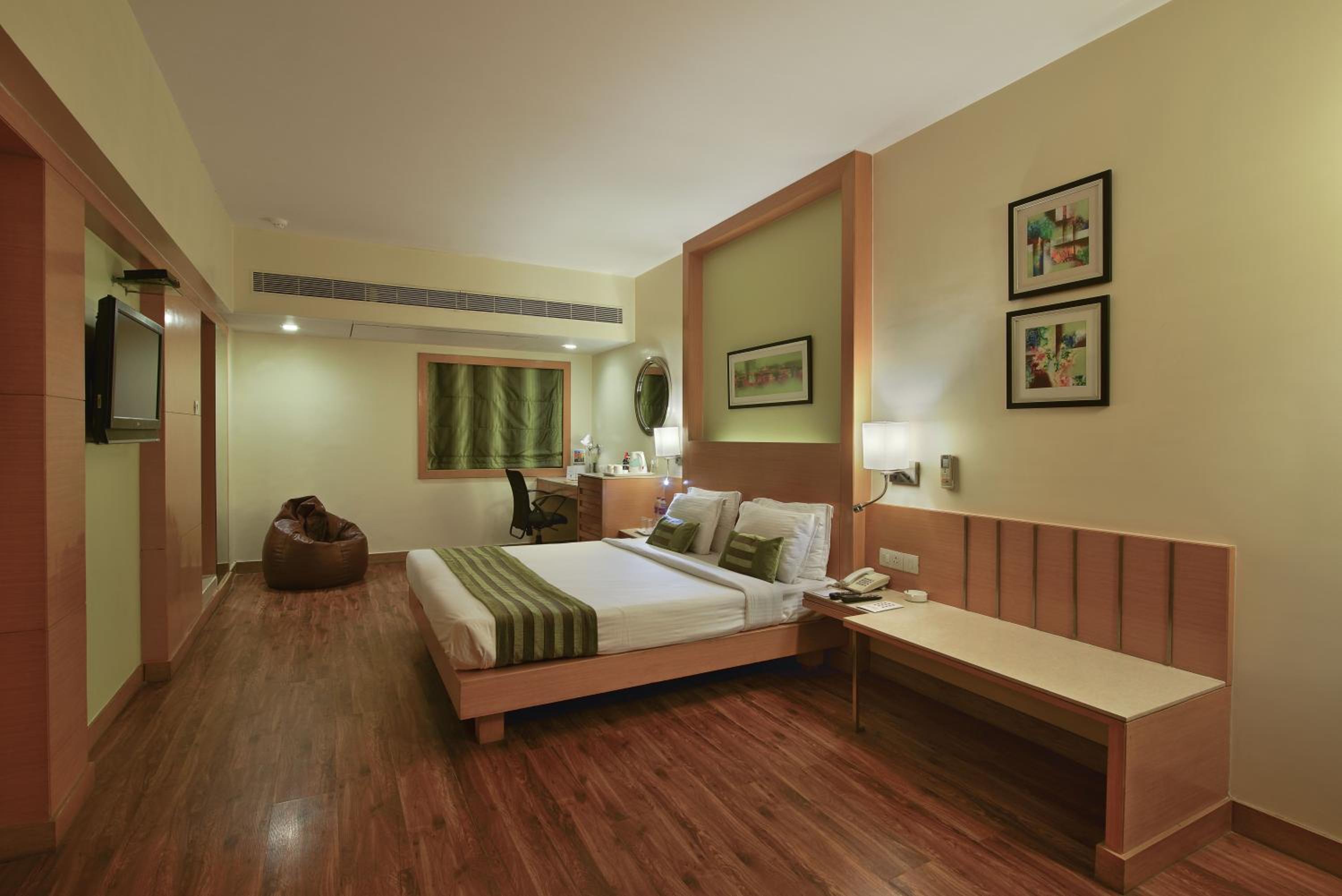Executive Deluxe Room - Photo 8