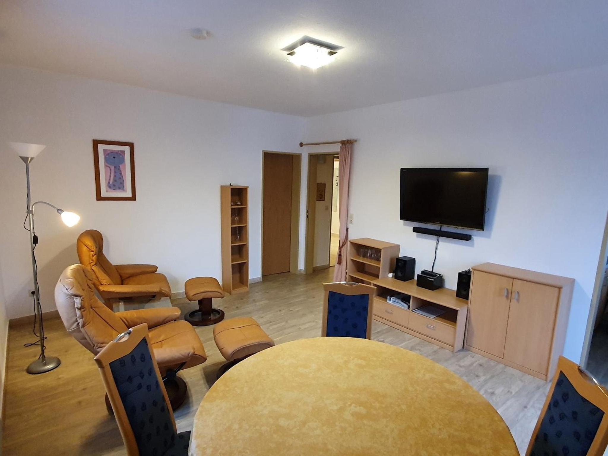 One-Bedroom Apartment photo 1