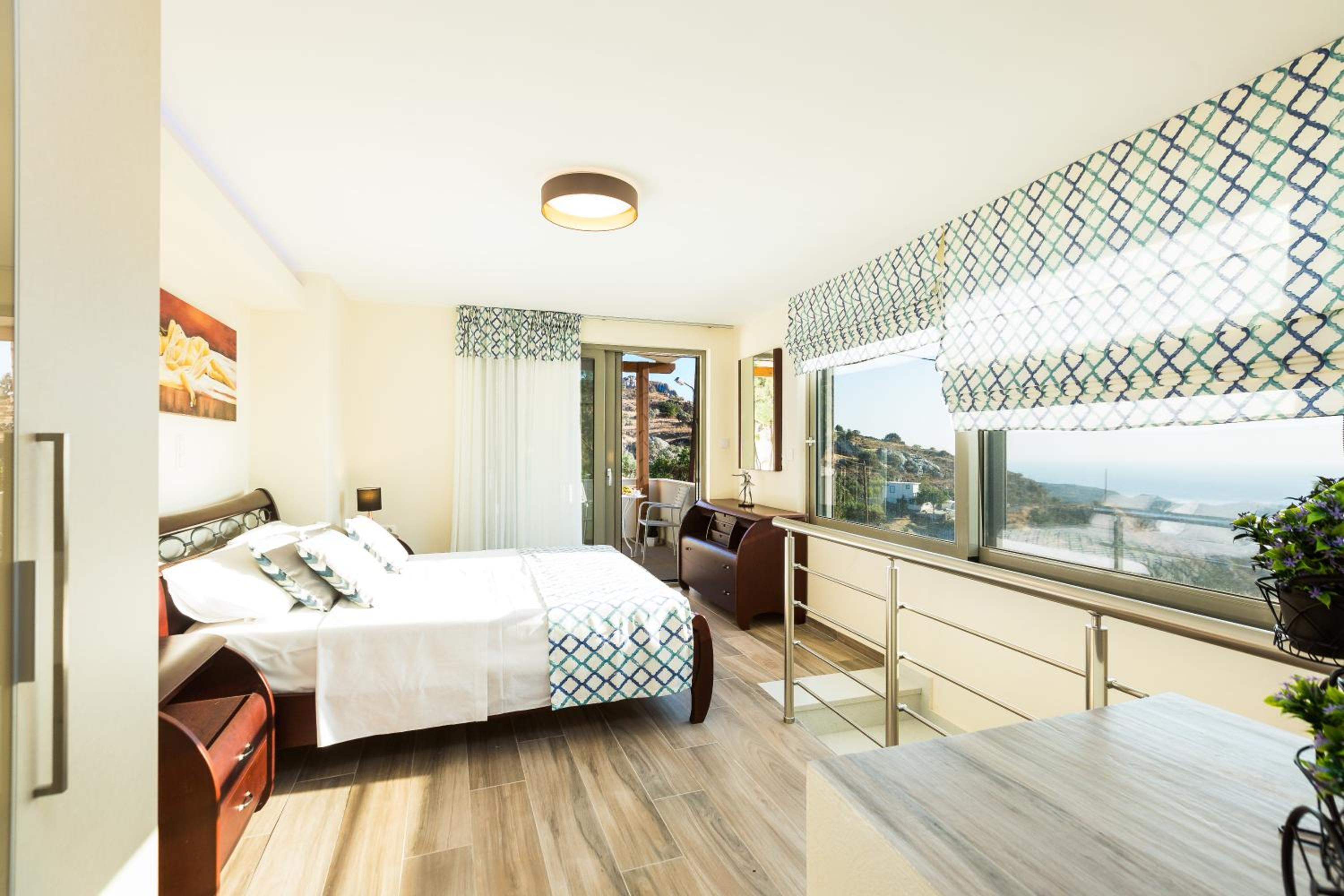 Villa photo 1
