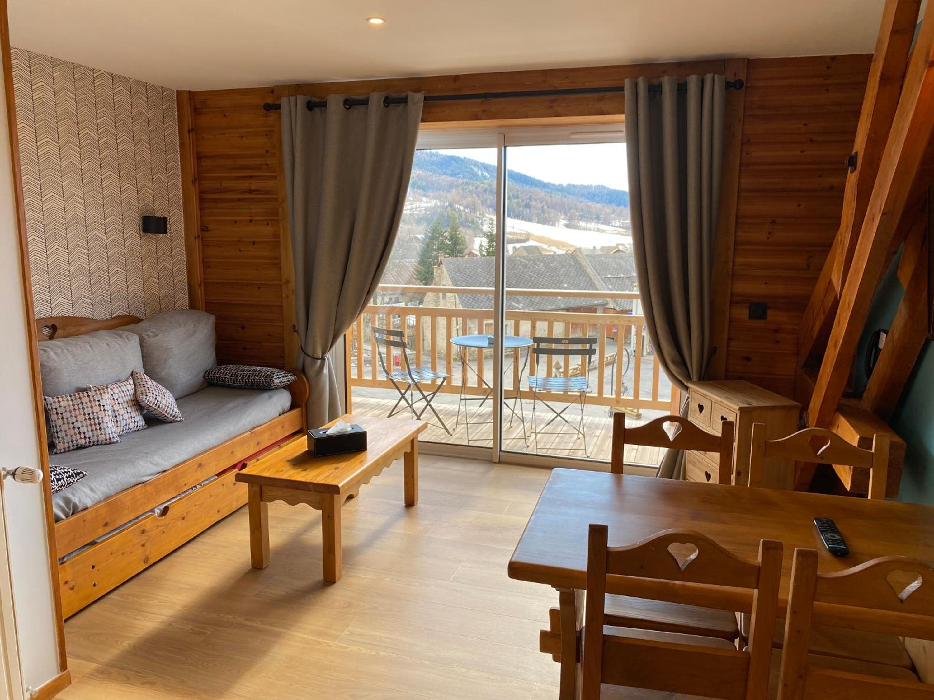 Executive Suite - Photo 23