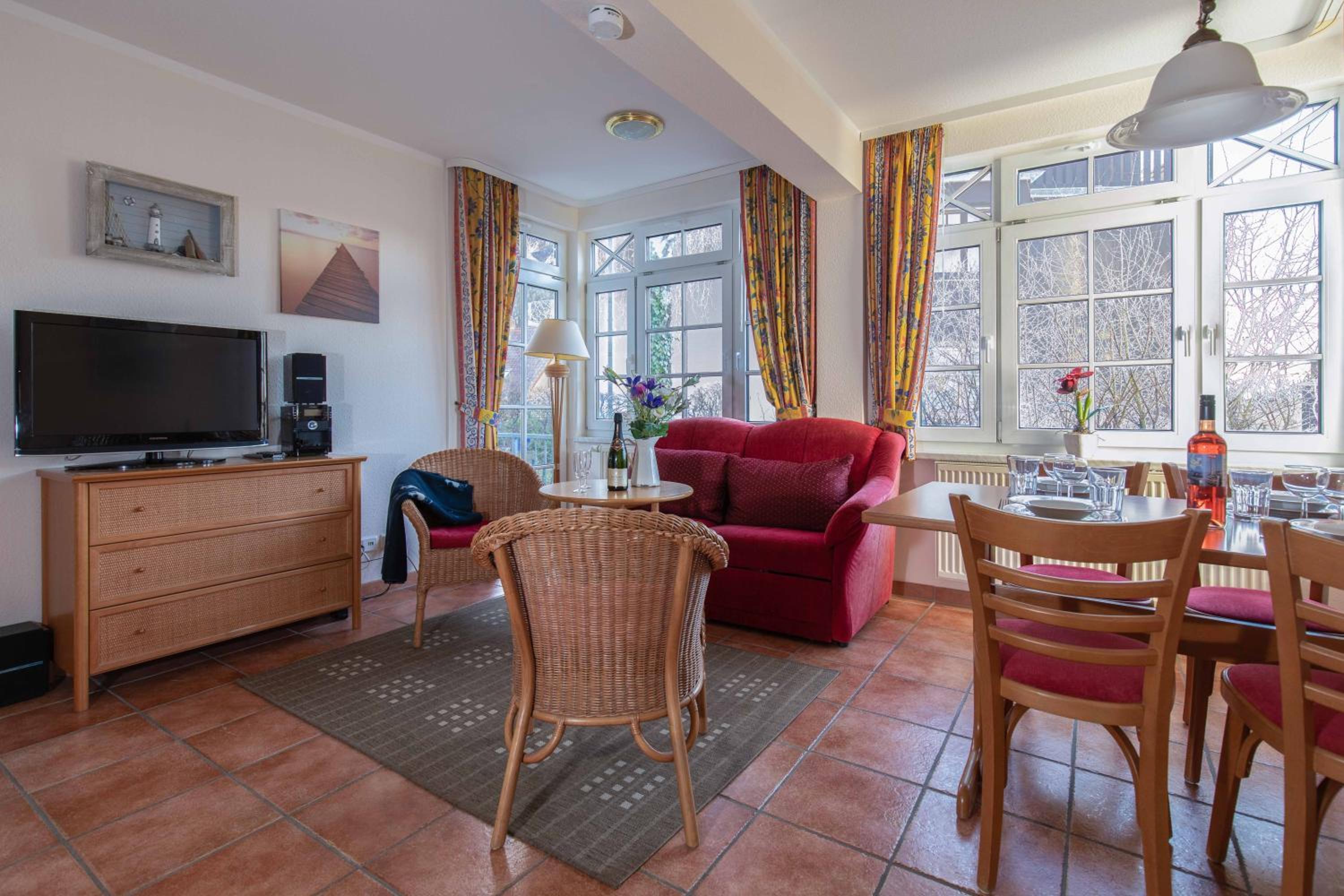 Two-Bedroom Apartment - Photo 9