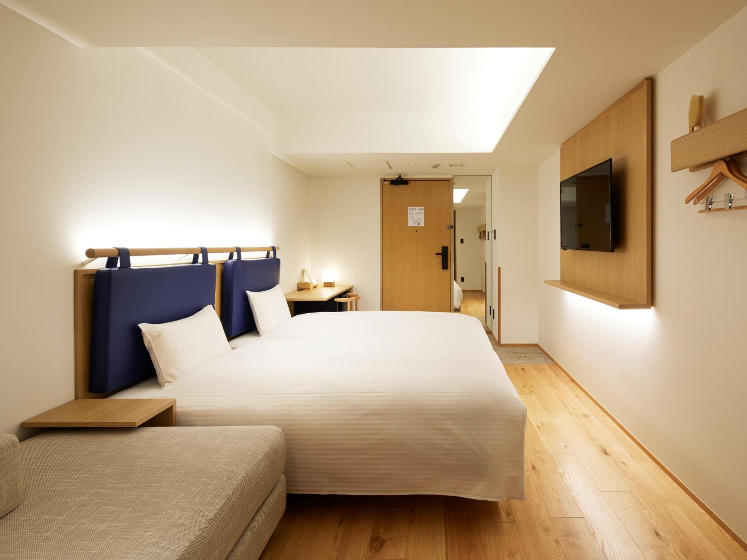 Standard Twin Room - Photo 1